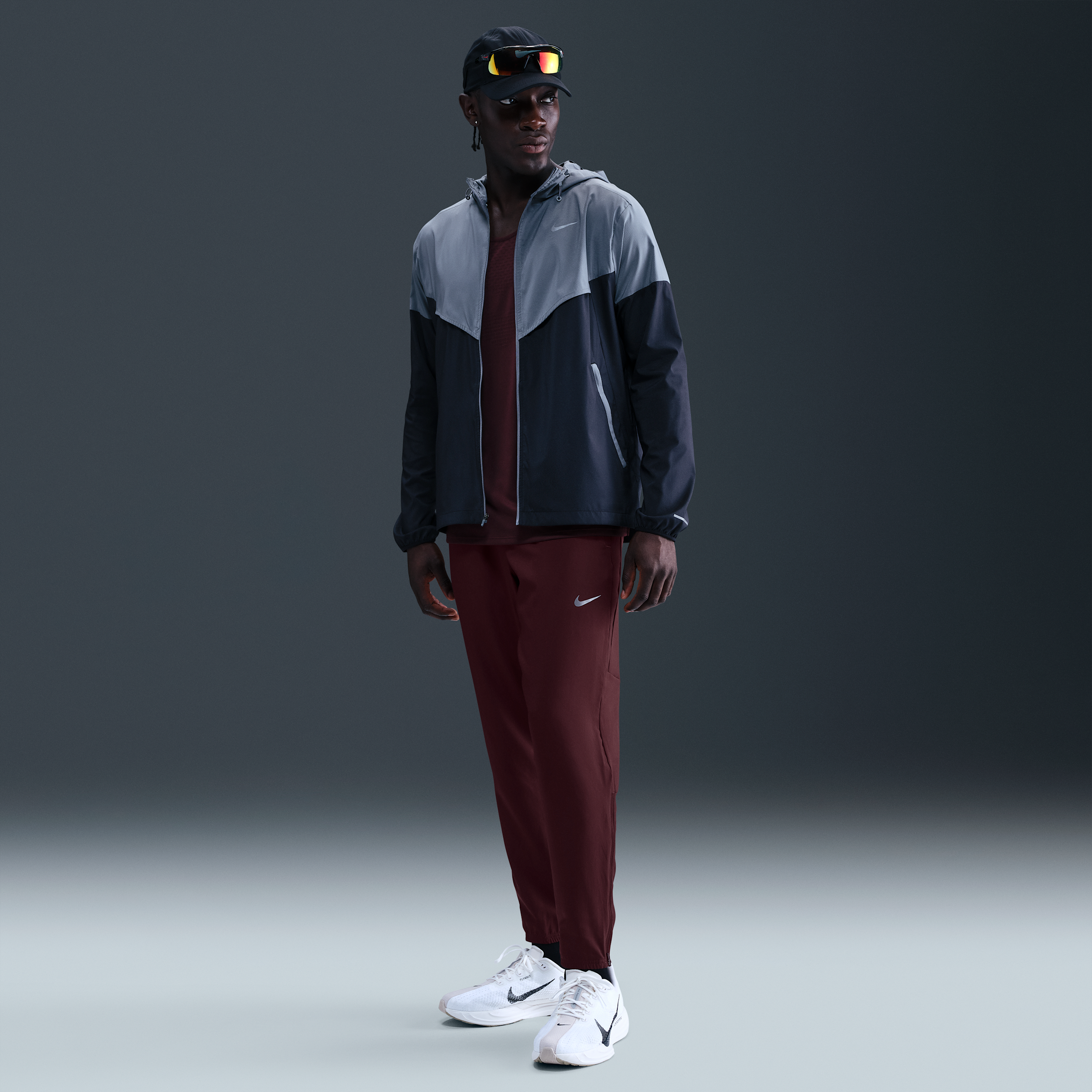 Nike Solo Swoosh Track Pants In Burgundy