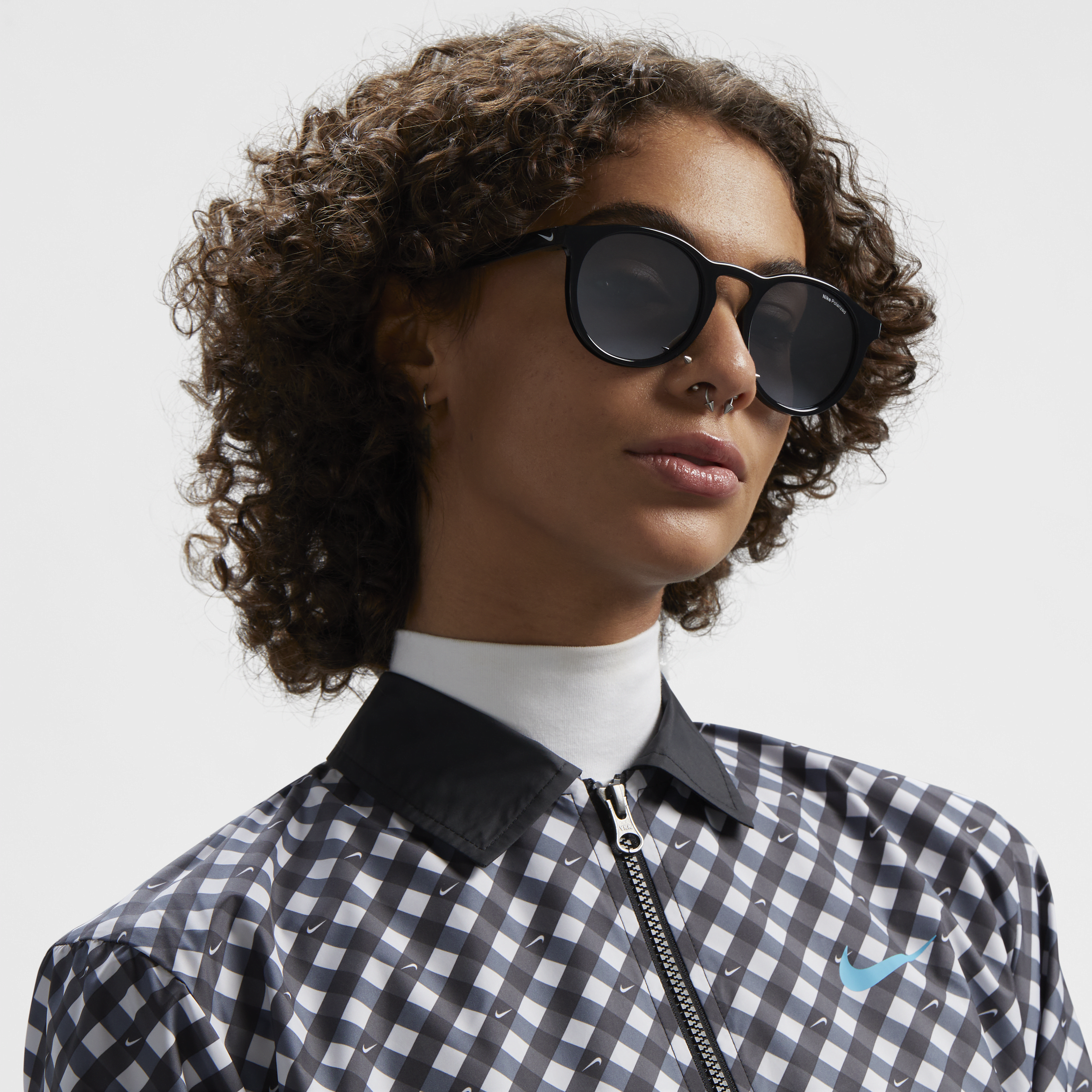 Nike Unisex Swerve Sunglasses In Black