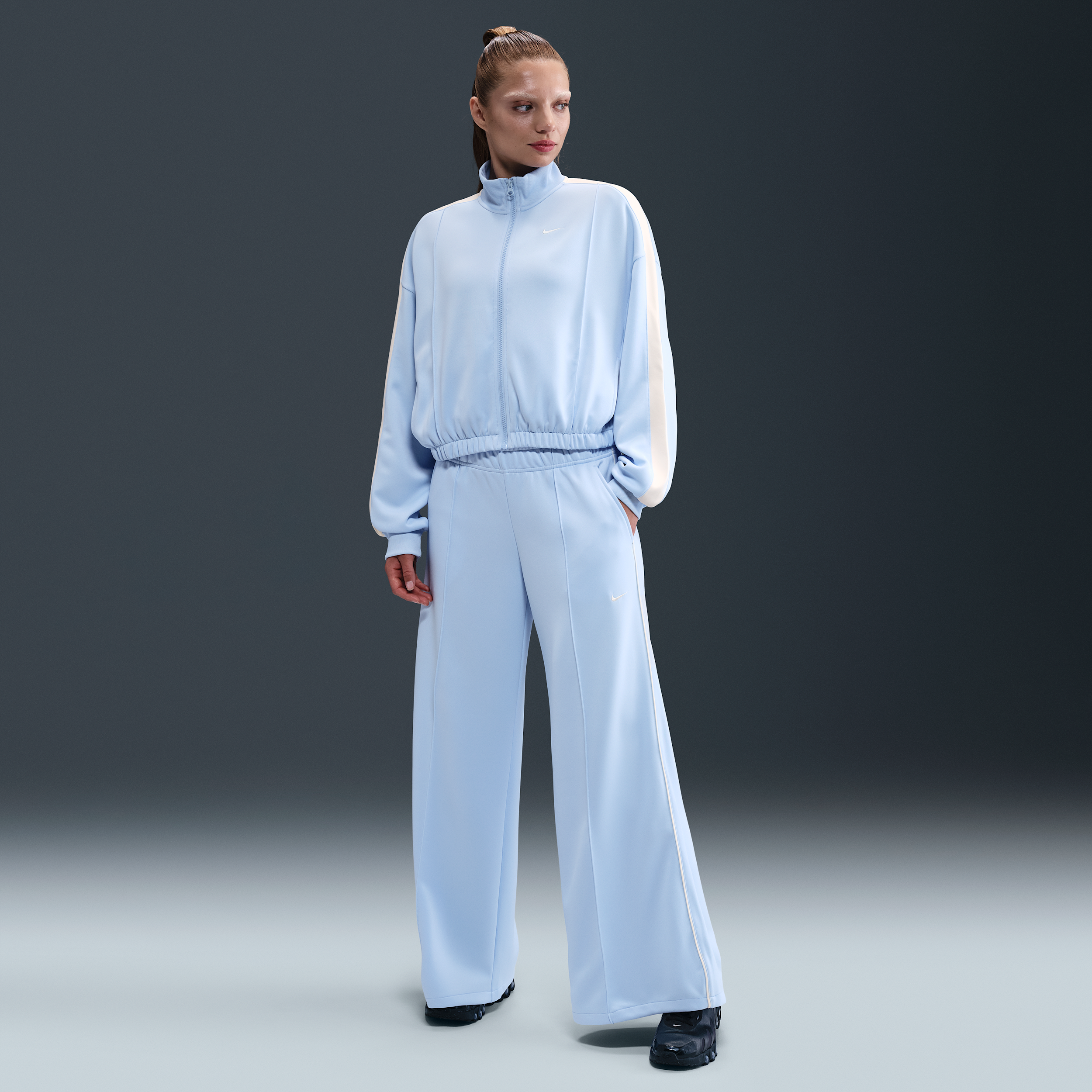 Nike Women's  Sportswear Mid-rise Wide-leg Track Pants In Blue