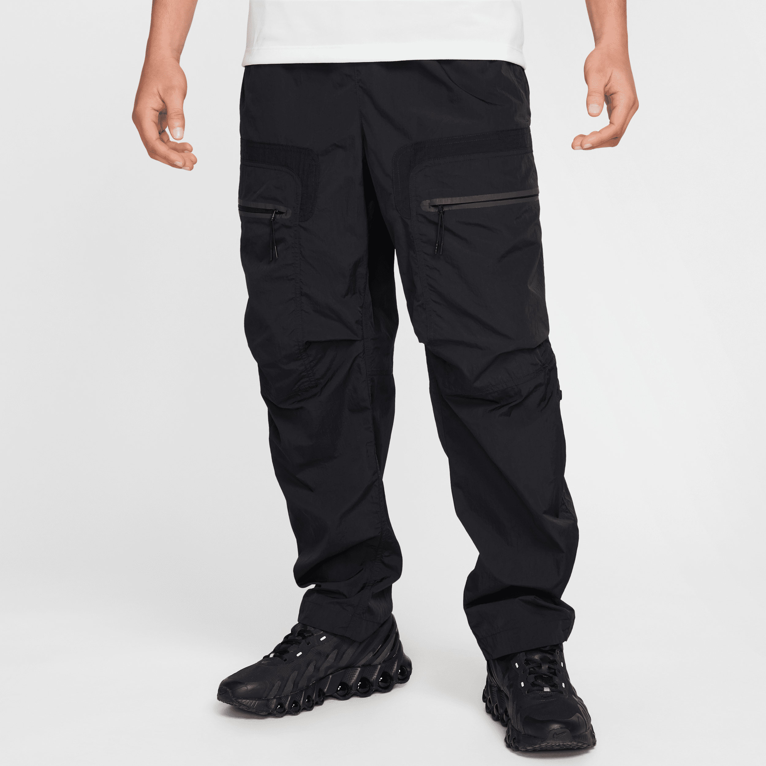 Nike Men's Tech Woven Cargo Pants In Black