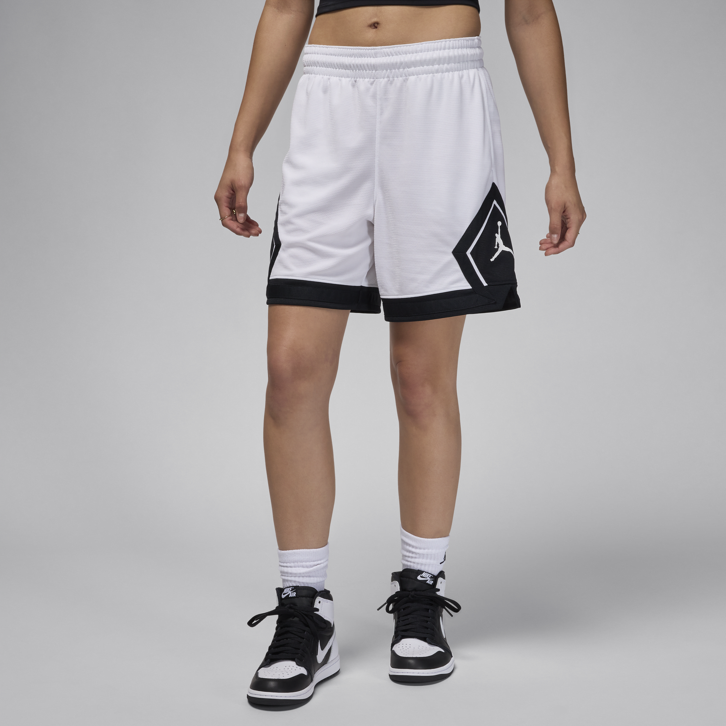 Jordan Sport 4-inch Diamond Shorts In White