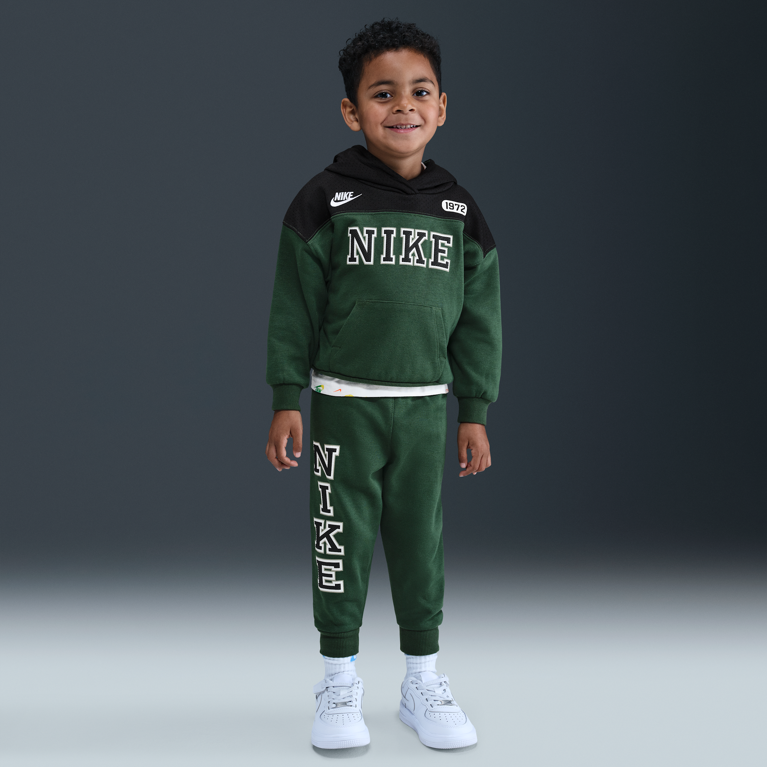 Nike Sportswear Toddler P.e. Blocked Pullover Hoodie And Pants Set In Green
