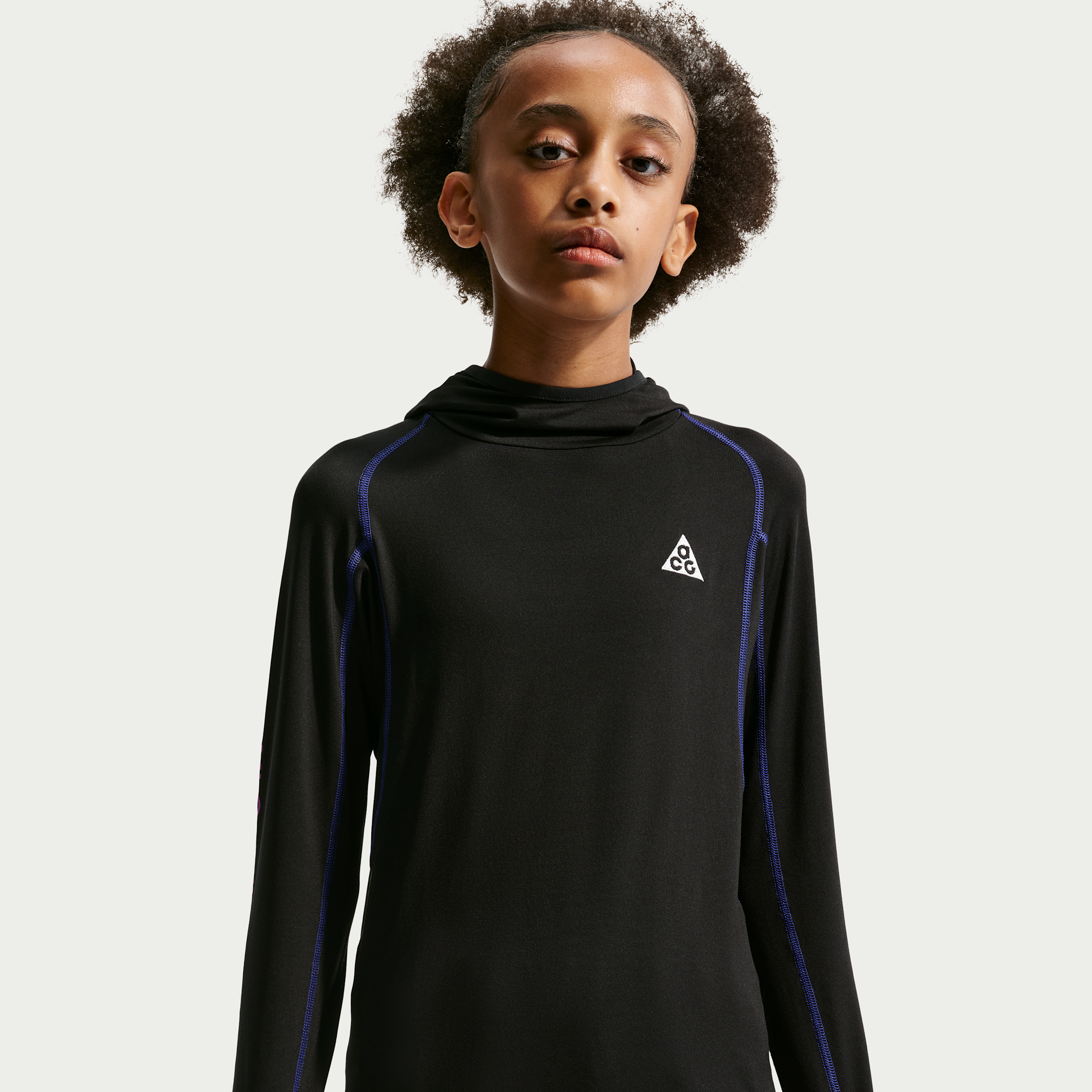 Nike ACG Big Kids' UV Long-Sleeve Top in Black | IF1707-010
