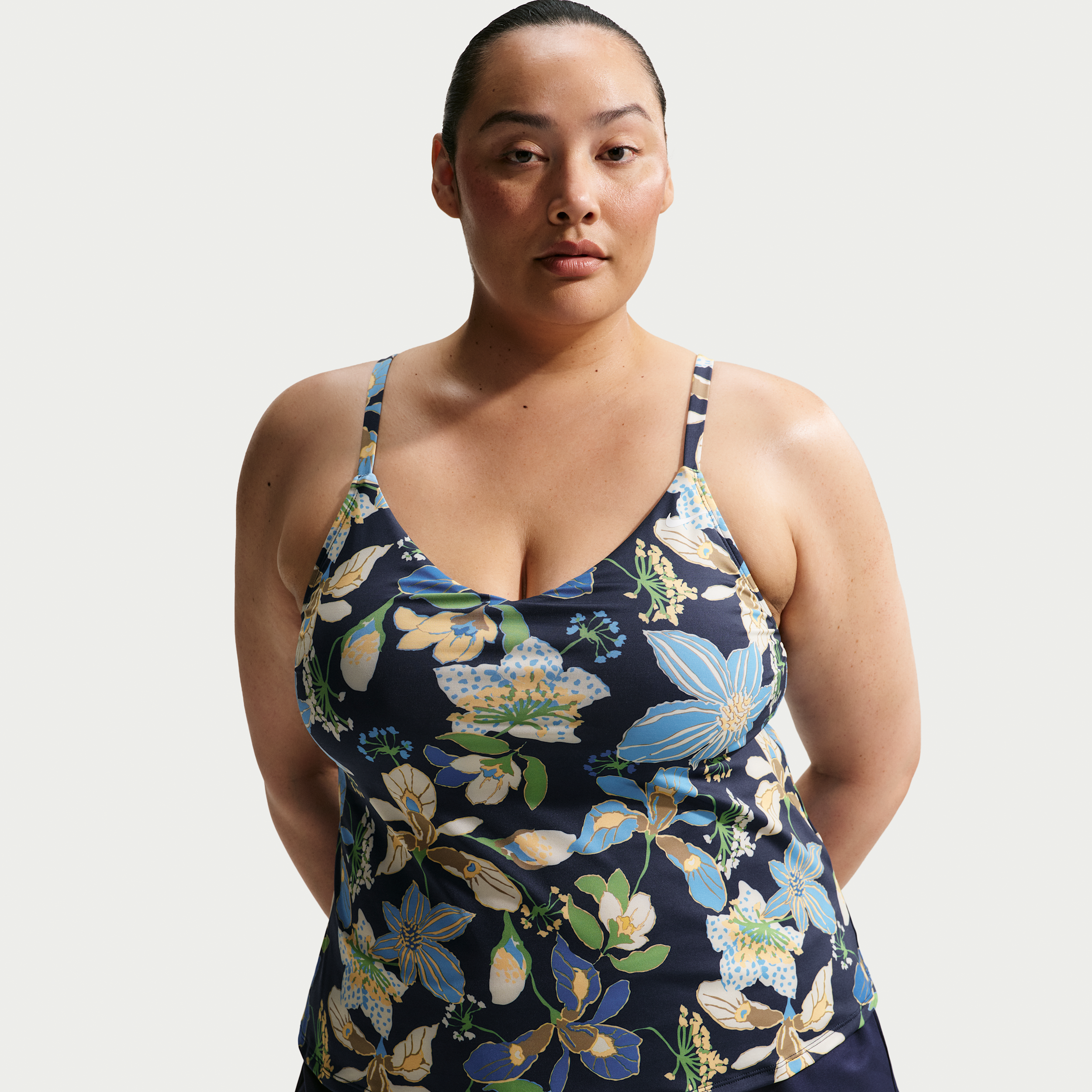 Nike Women's Swim V-Neck Tank Topini (Plus Size) in Blue | NESSG336-440