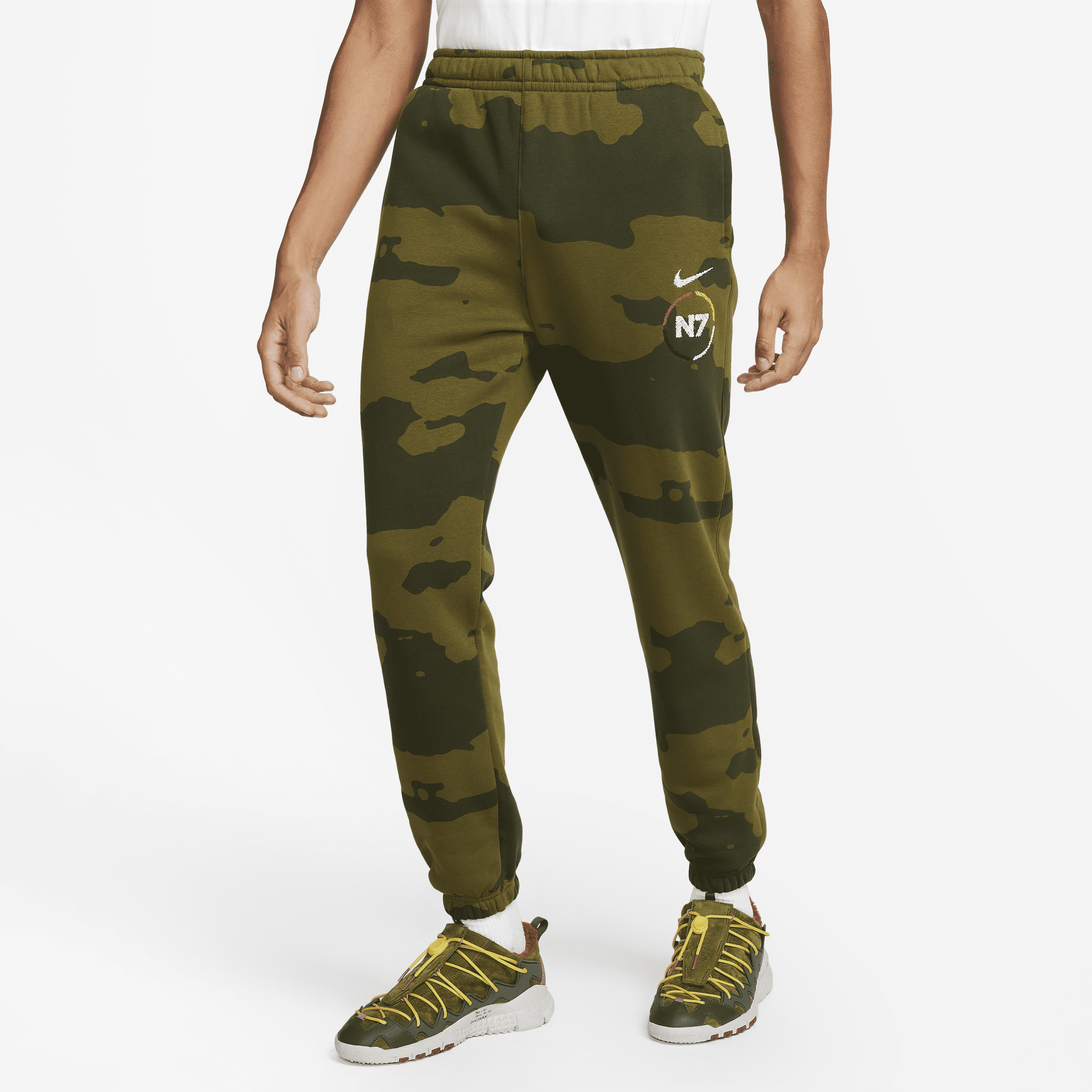 Nike Men's  Sportswear N7 Club Fleece Pants In Brown