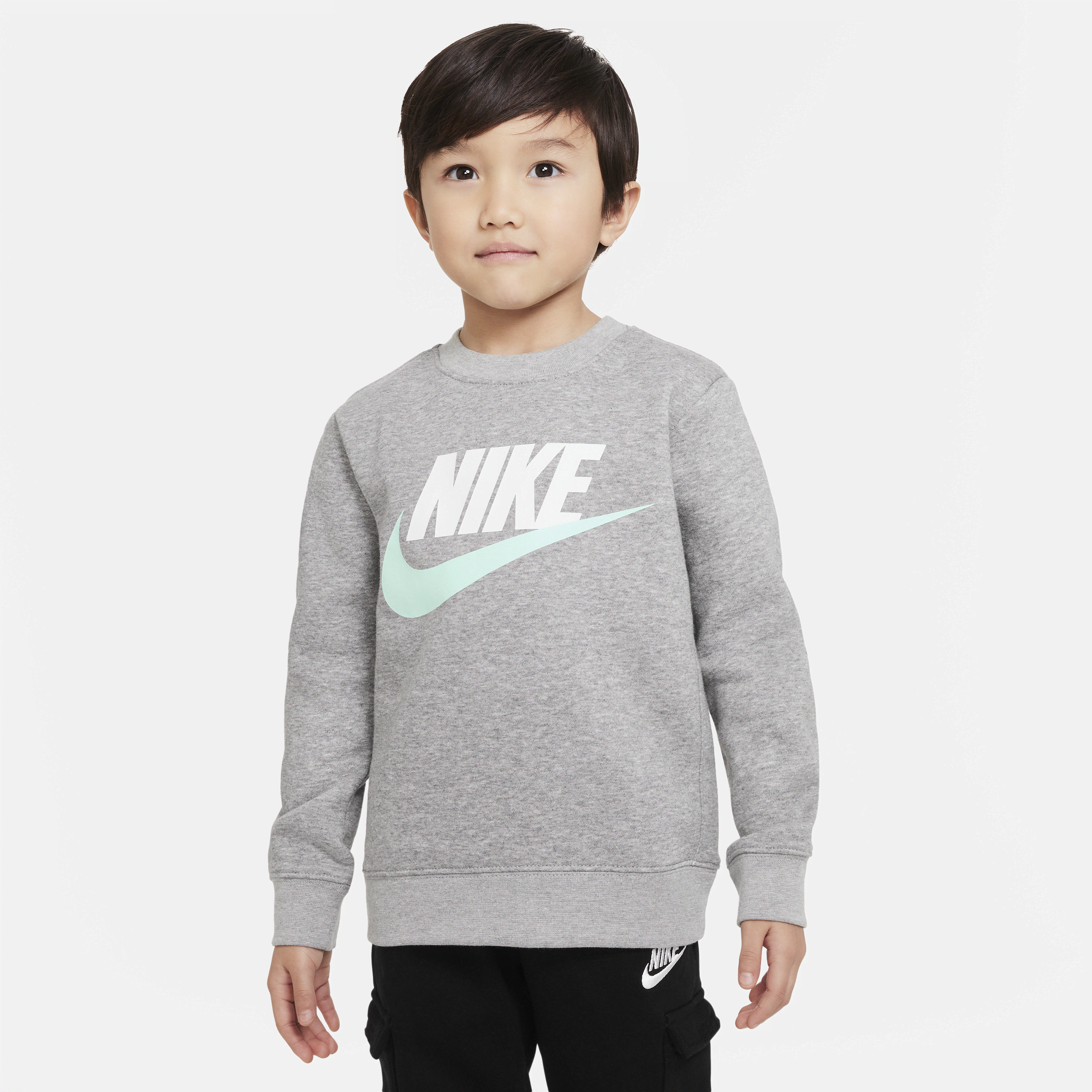 childrens grey nike trainers