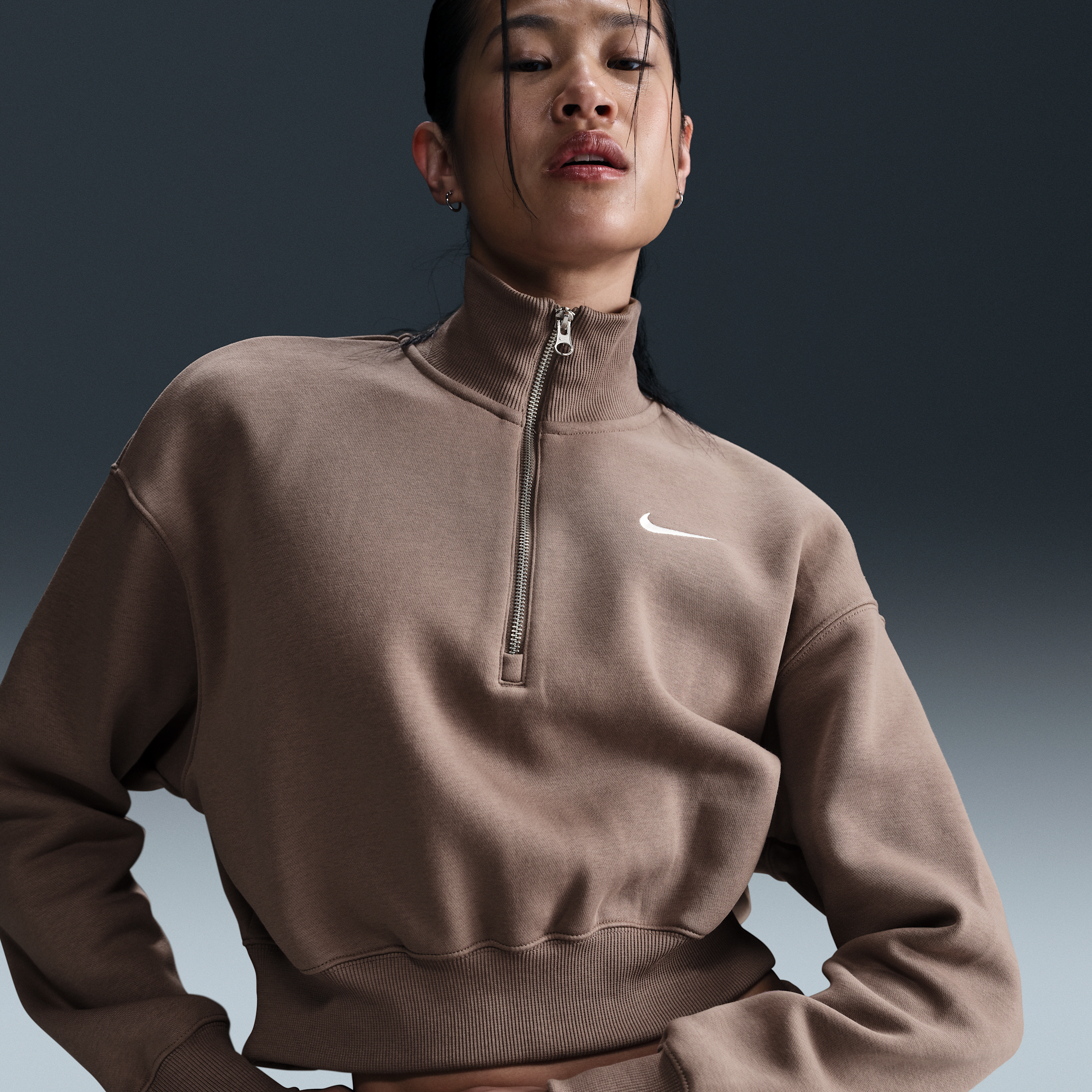 NIKE WOMEN'S SPORTSWEAR PHOENIX FLEECE 1/4-ZIP CROPPED SWEATSHIRT 1015662711