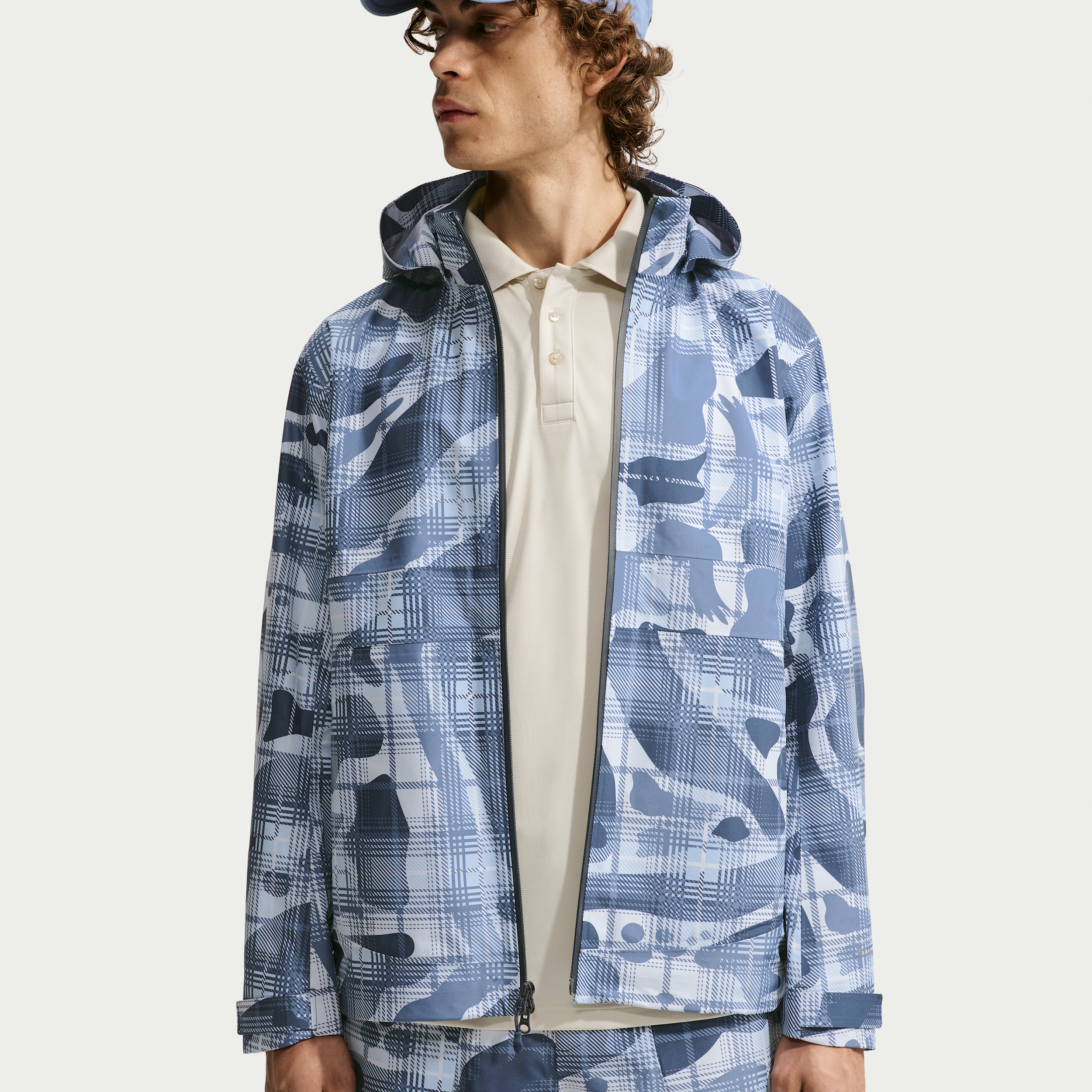 Nike Men's Par Storm-FIT ADV Camo Loose Golf Jacket in Blue | IO0695-419
