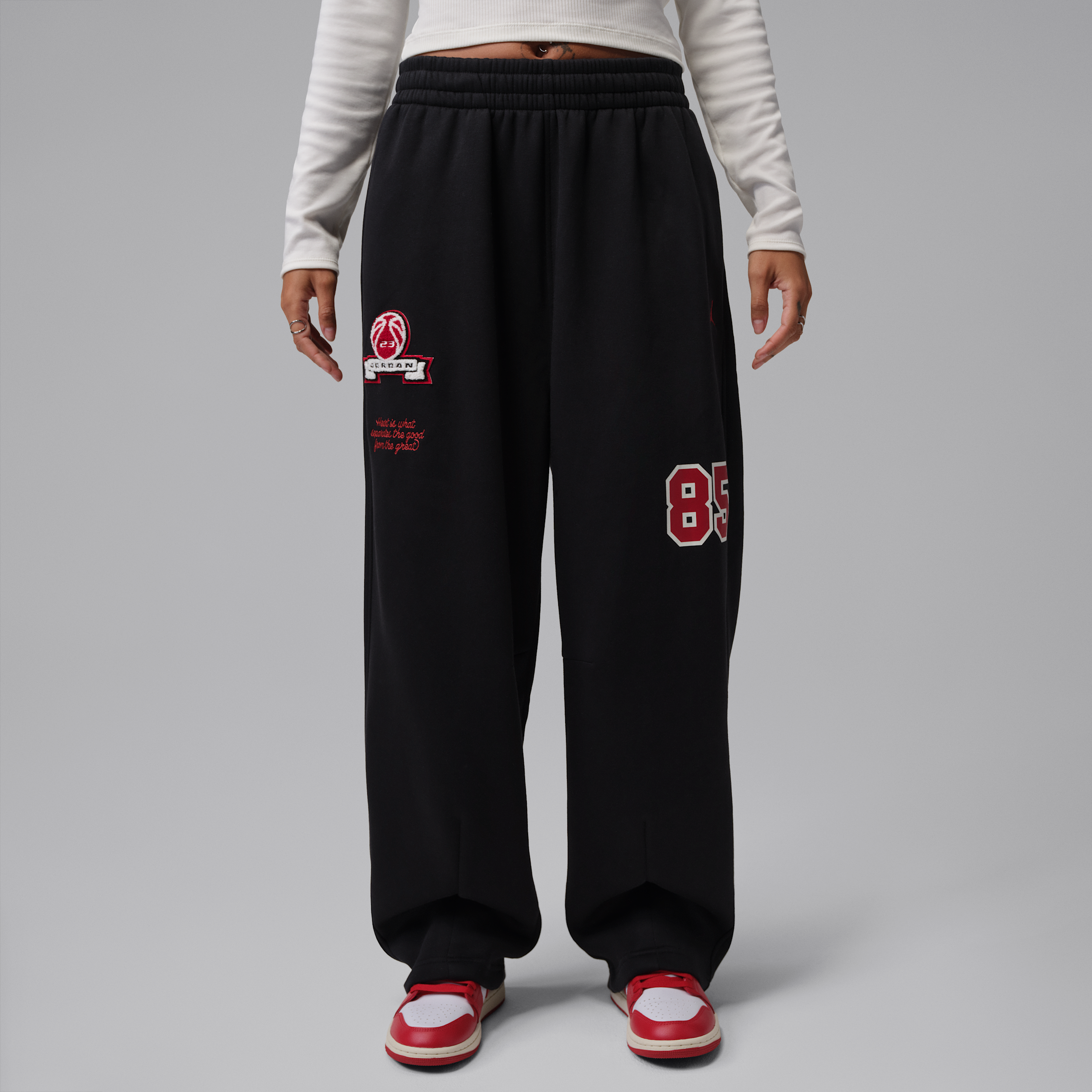 Jordan Women's Brooklyn Fleece Wide-Leg Graphic Pants in Black/Gym Red Size: Medium