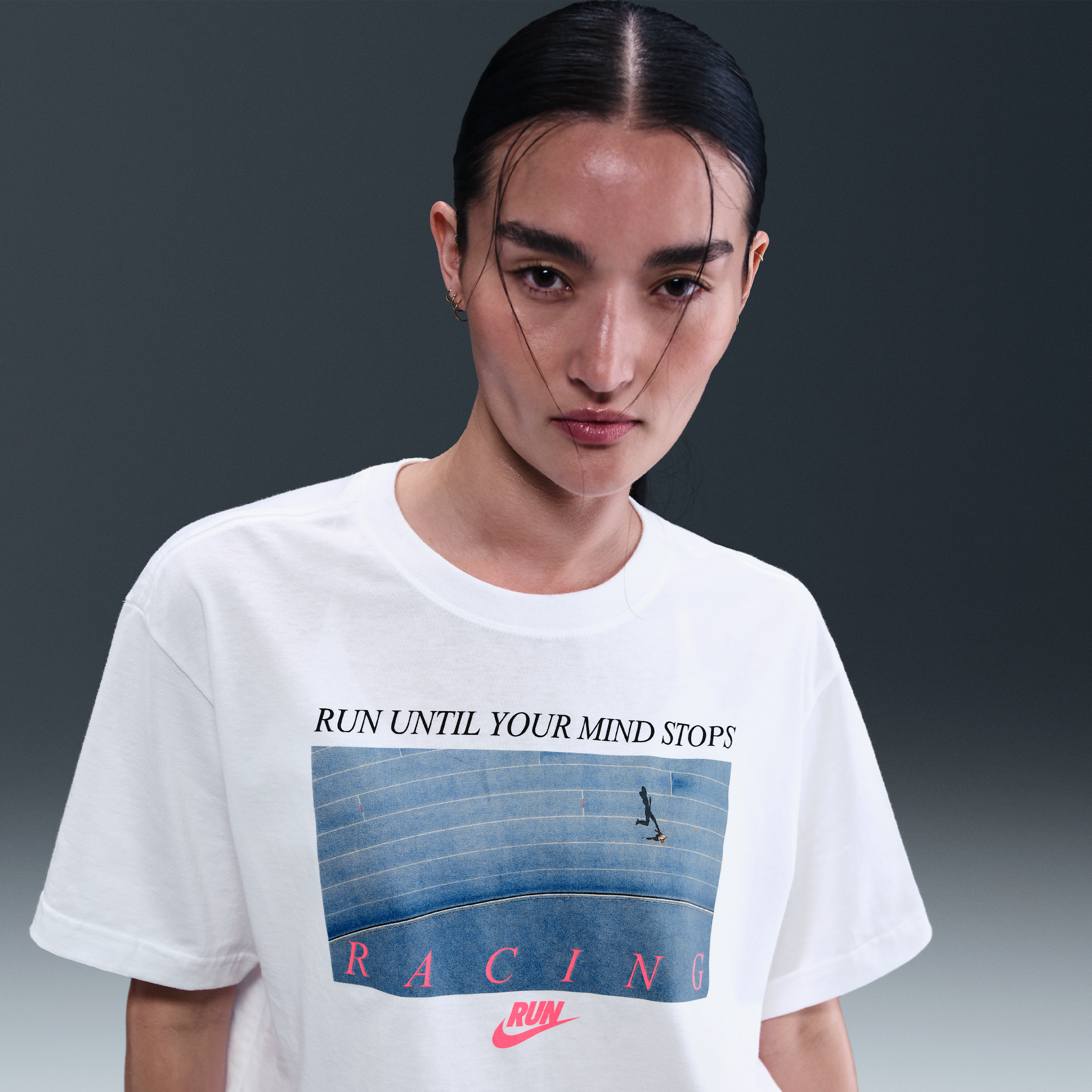 Nike Women's Sportswear Club Cropped T-shirt