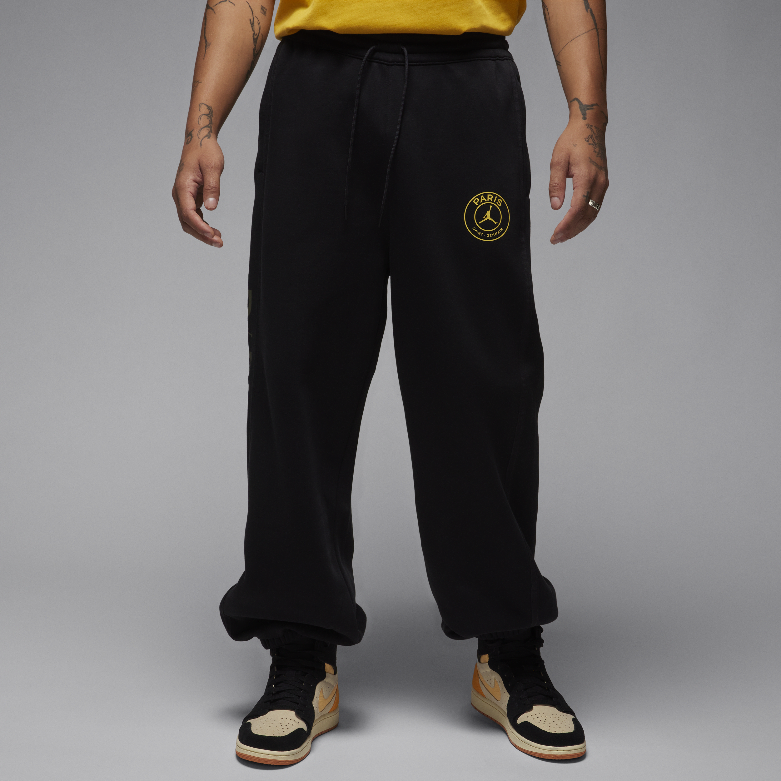Jordan Nike Men's Paris Saint-germain Fleece Pants In Black