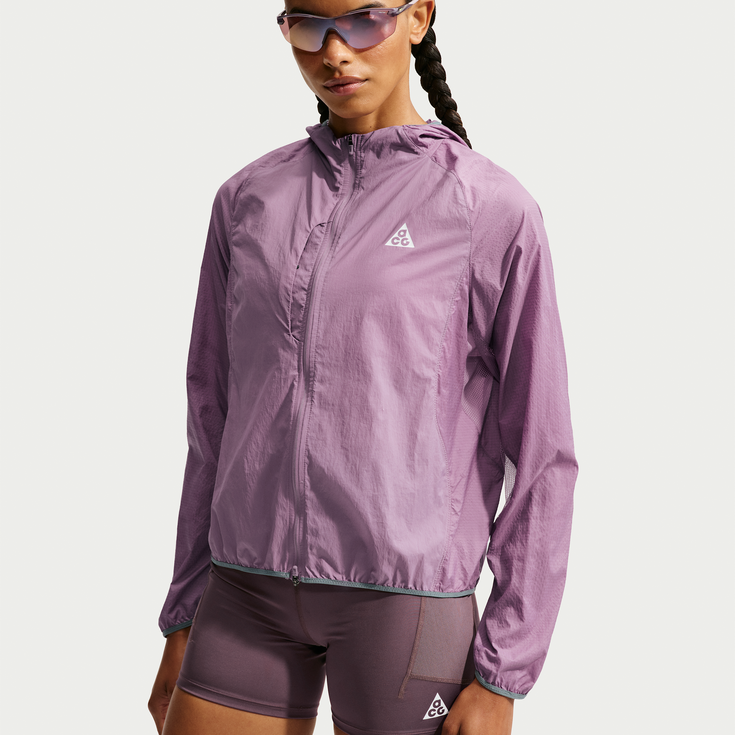 Women's Nike ACG Aireez UV Protection Trail Running Jacket in Purple | IQ8123-536