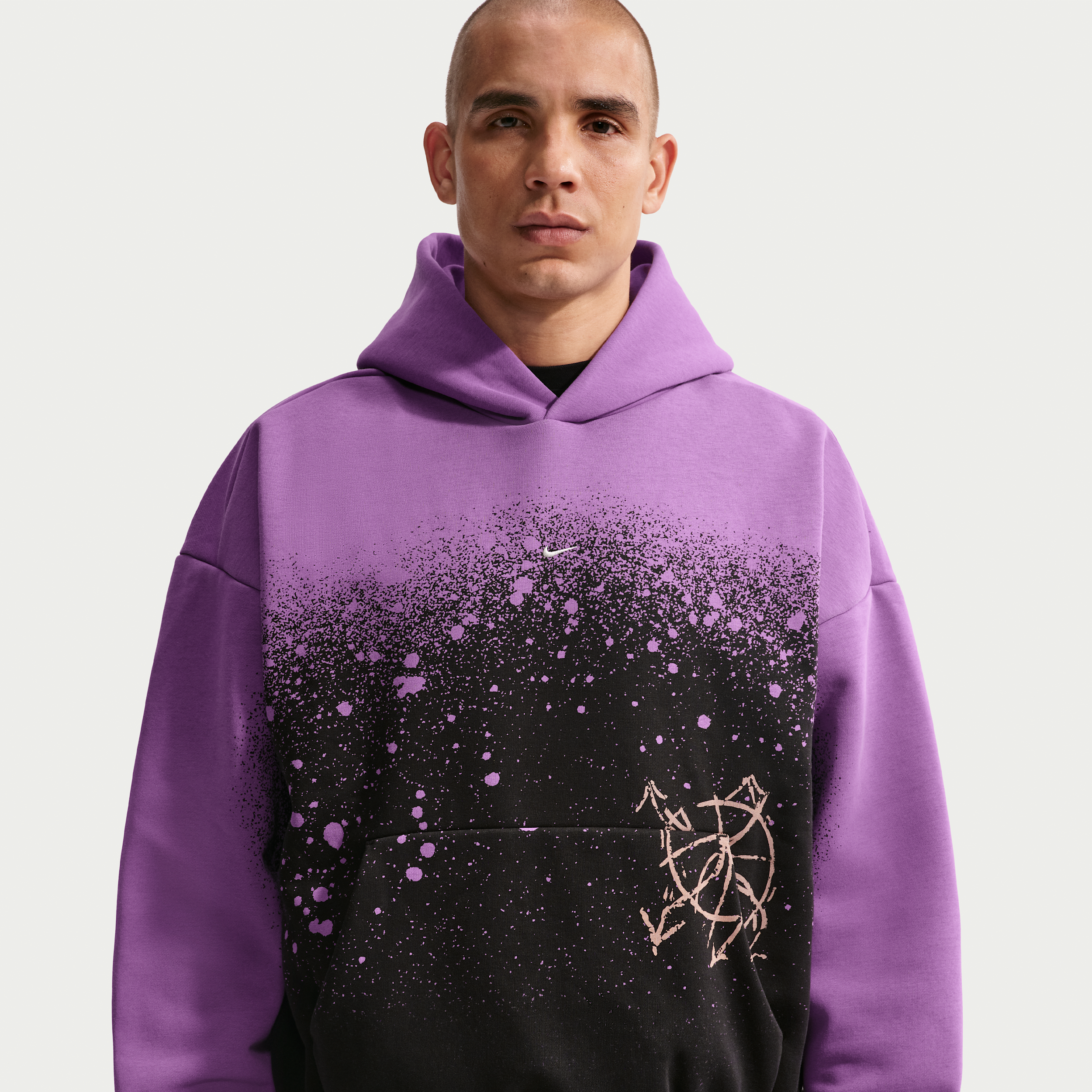 Nike Men's Standard Issue Therma-FIT Basketball Pullover Hoodie in Black | IR5299-010