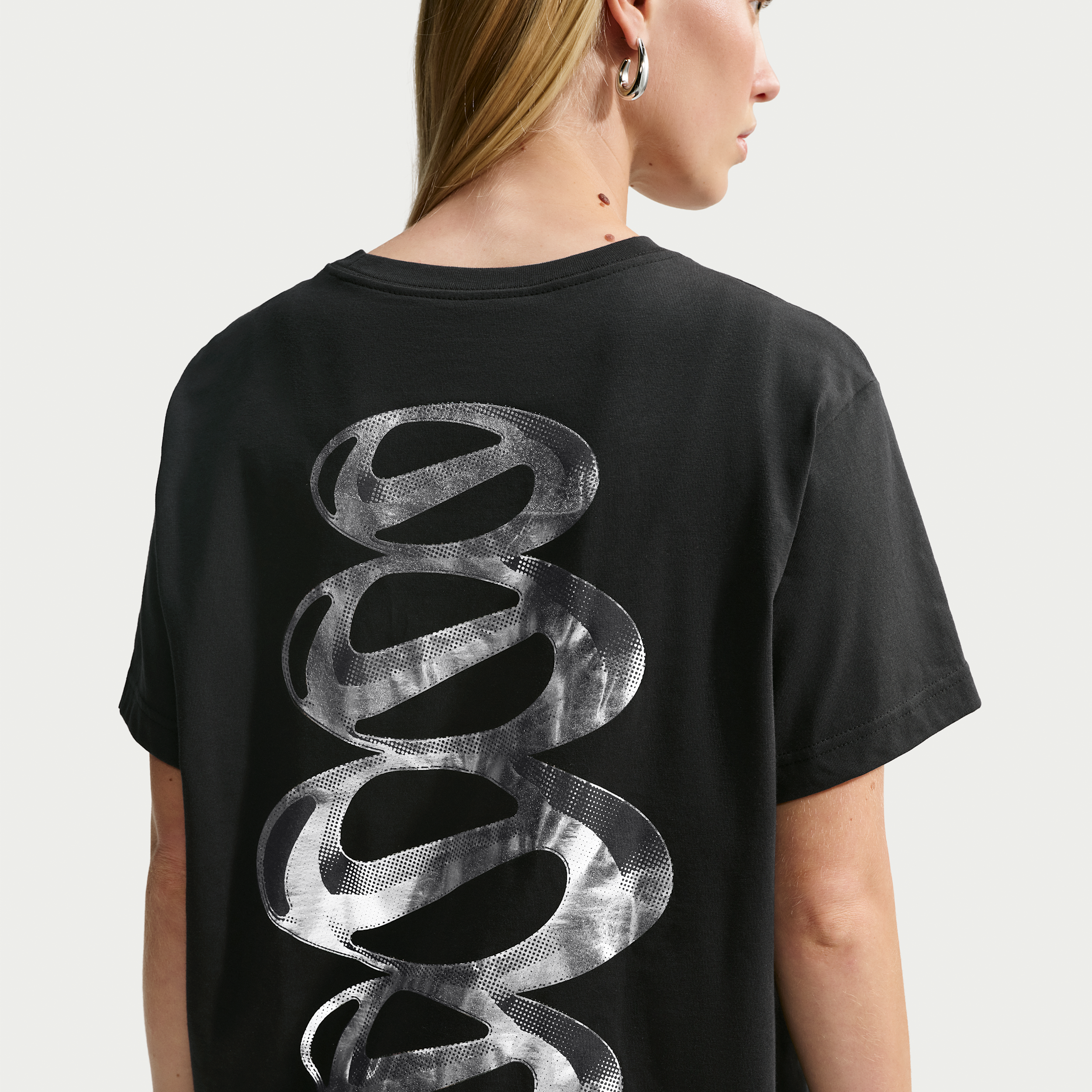 Women's Nike Sportswear Classic Oversized T-Shirt in Black | IX2180-010