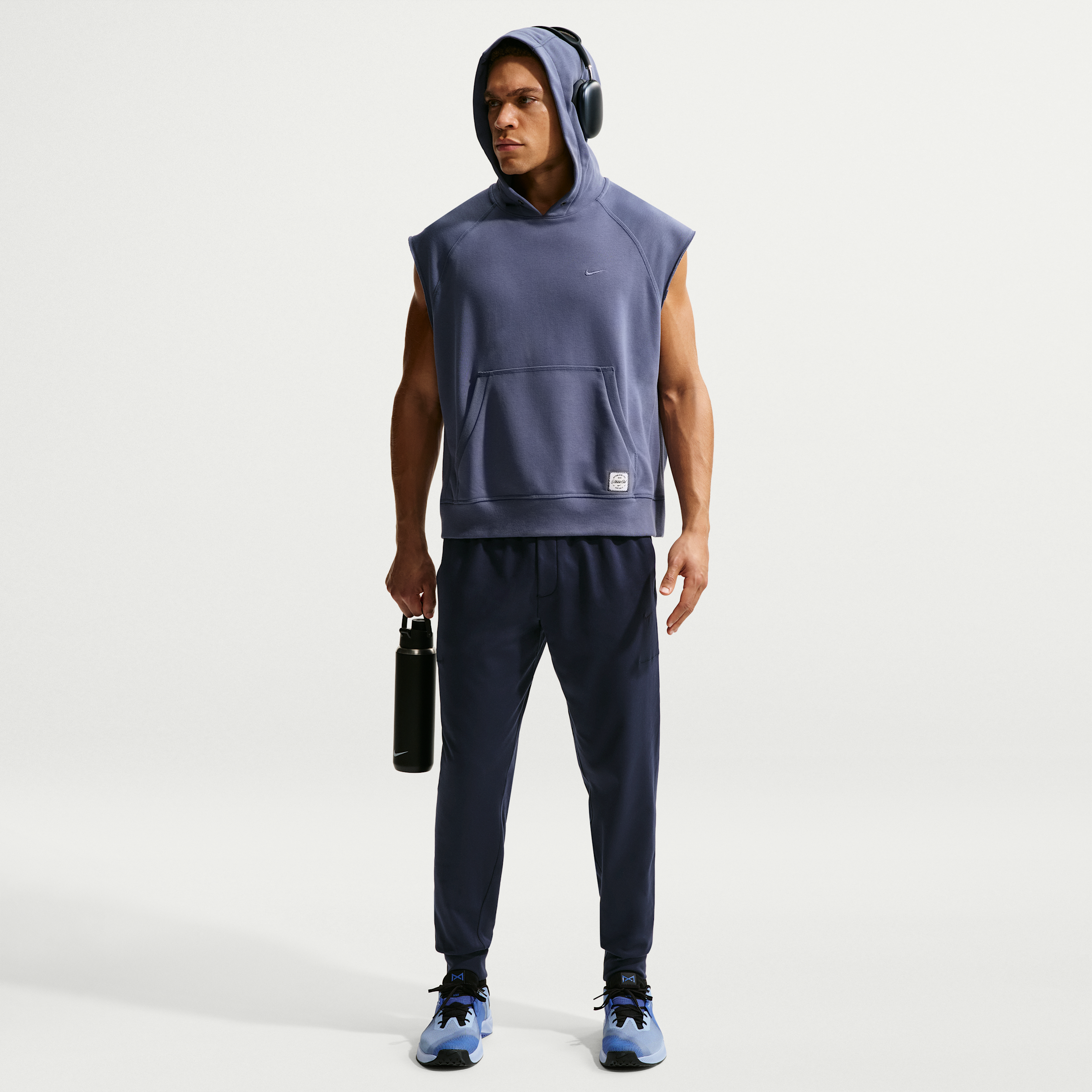 Nike Men's Primary NanoKnit Dri-FIT UV Protection Performance Jogger Pants in Blue | II1312-451
