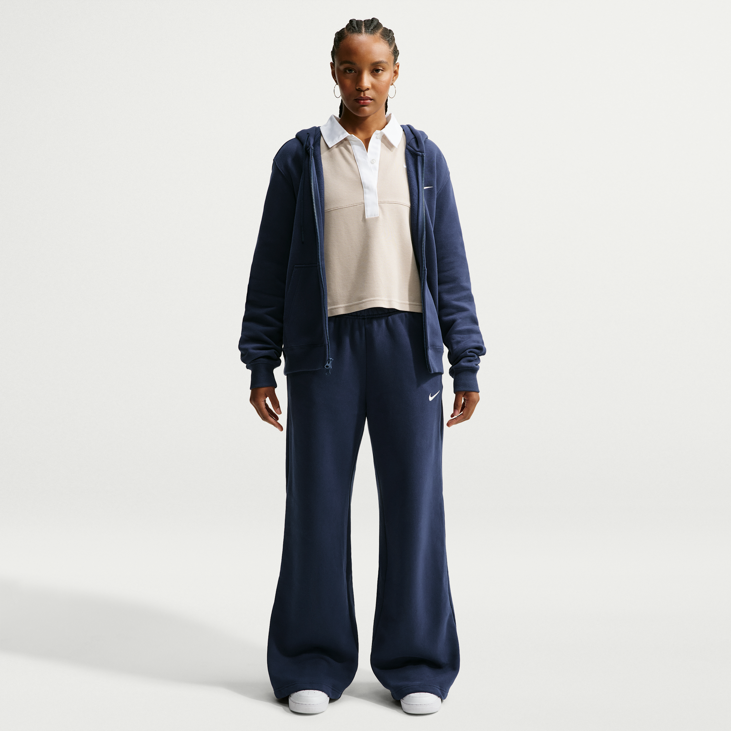 Nike Studio Womens Wide Leg Mid Rise Regular Fit Fleece Sweatpant, Medium, Blue