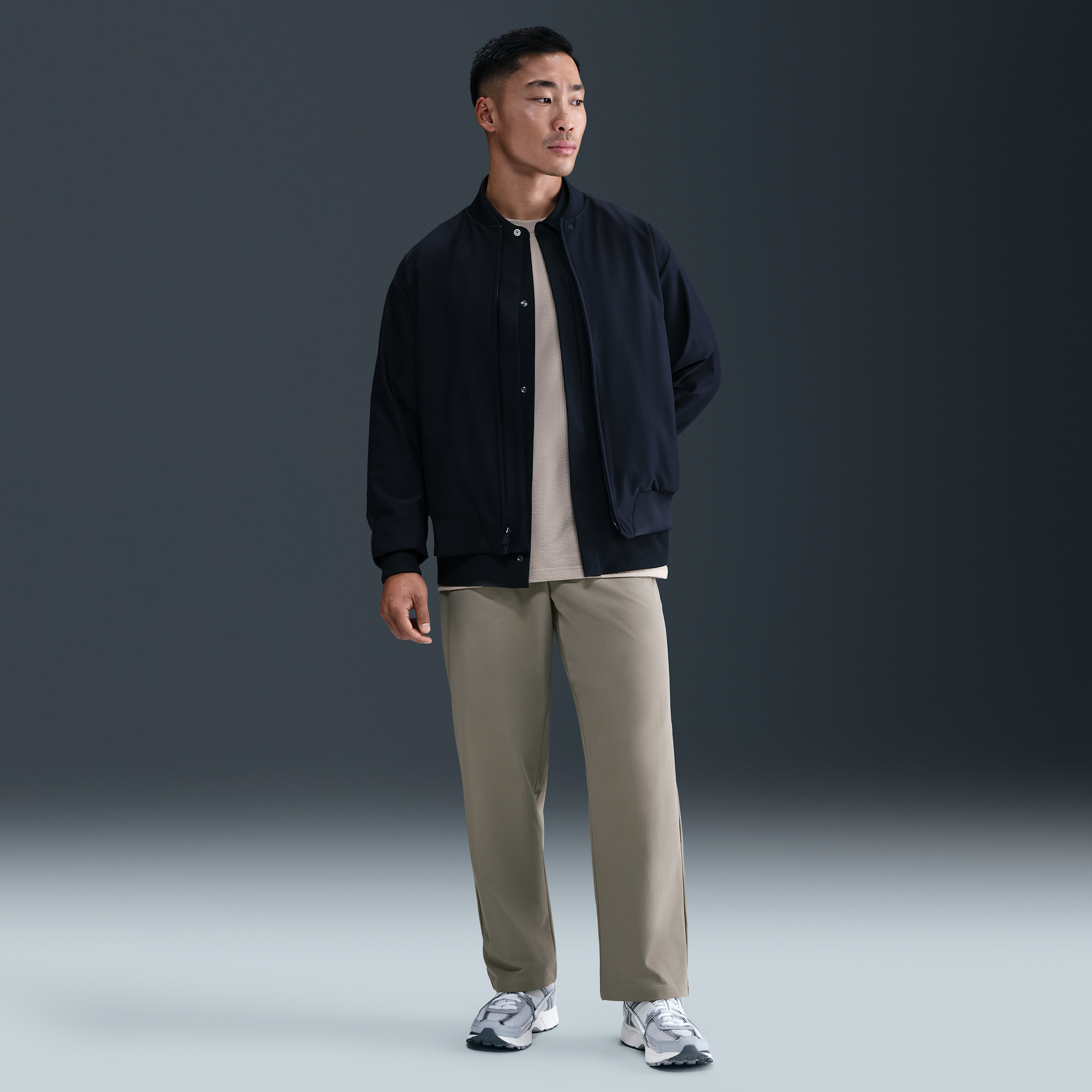 Nike Men's 24.7 PerfectStretch Dri-FIT Loose-Fit Chino Trousers in Green | HQ6941-320