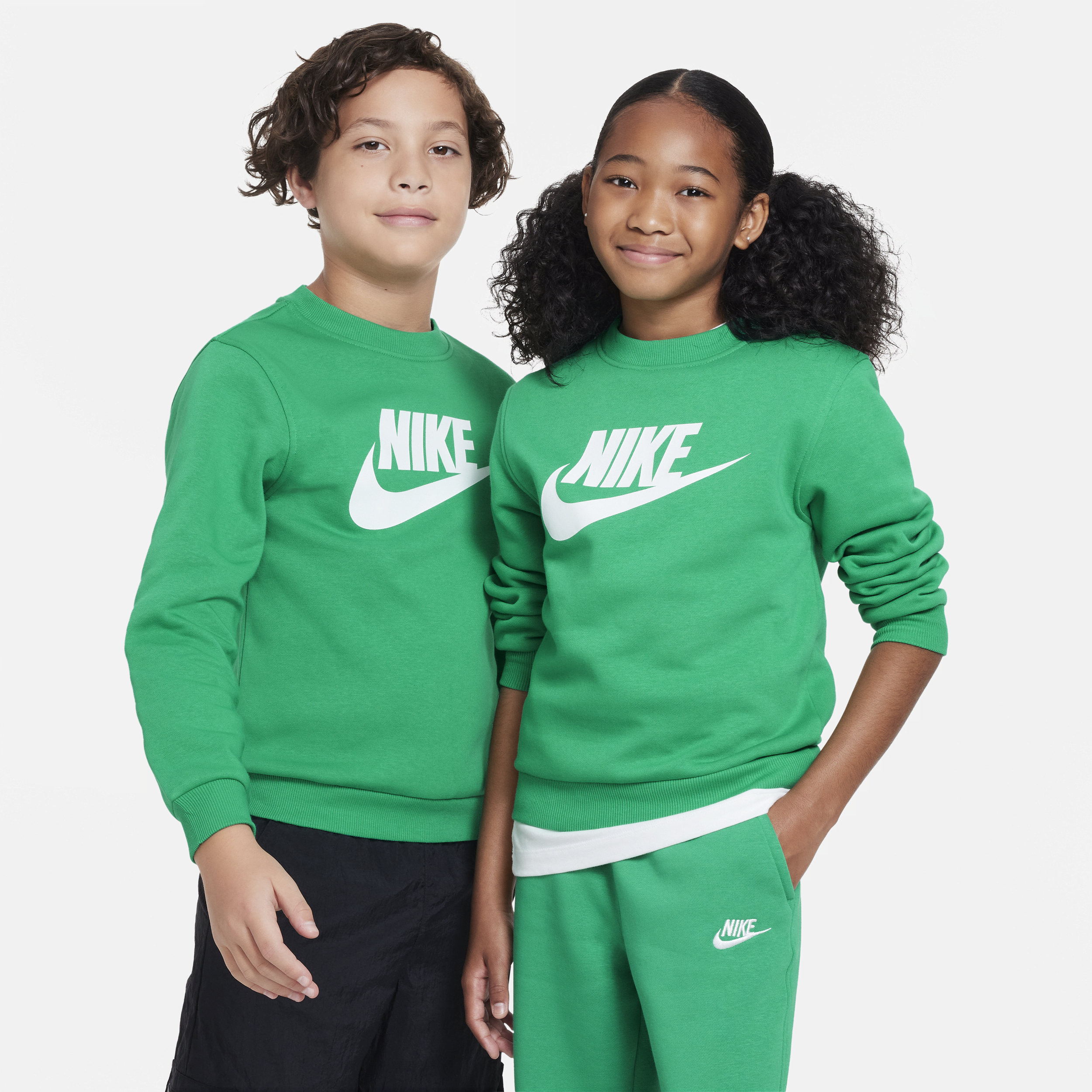 Nike Sportswear Club Fleece Big Kids' Sweatshirt In Green