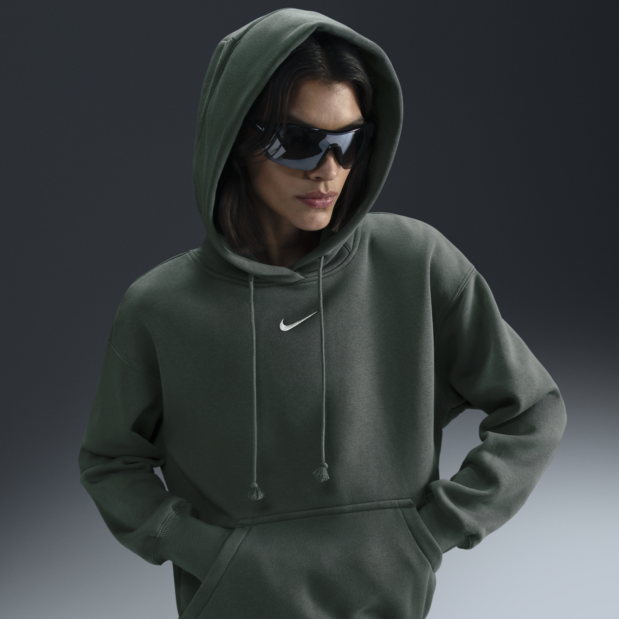 Nike Women's  Sportswear Phoenix Fleece Oversized Pullover Hoodie In Green