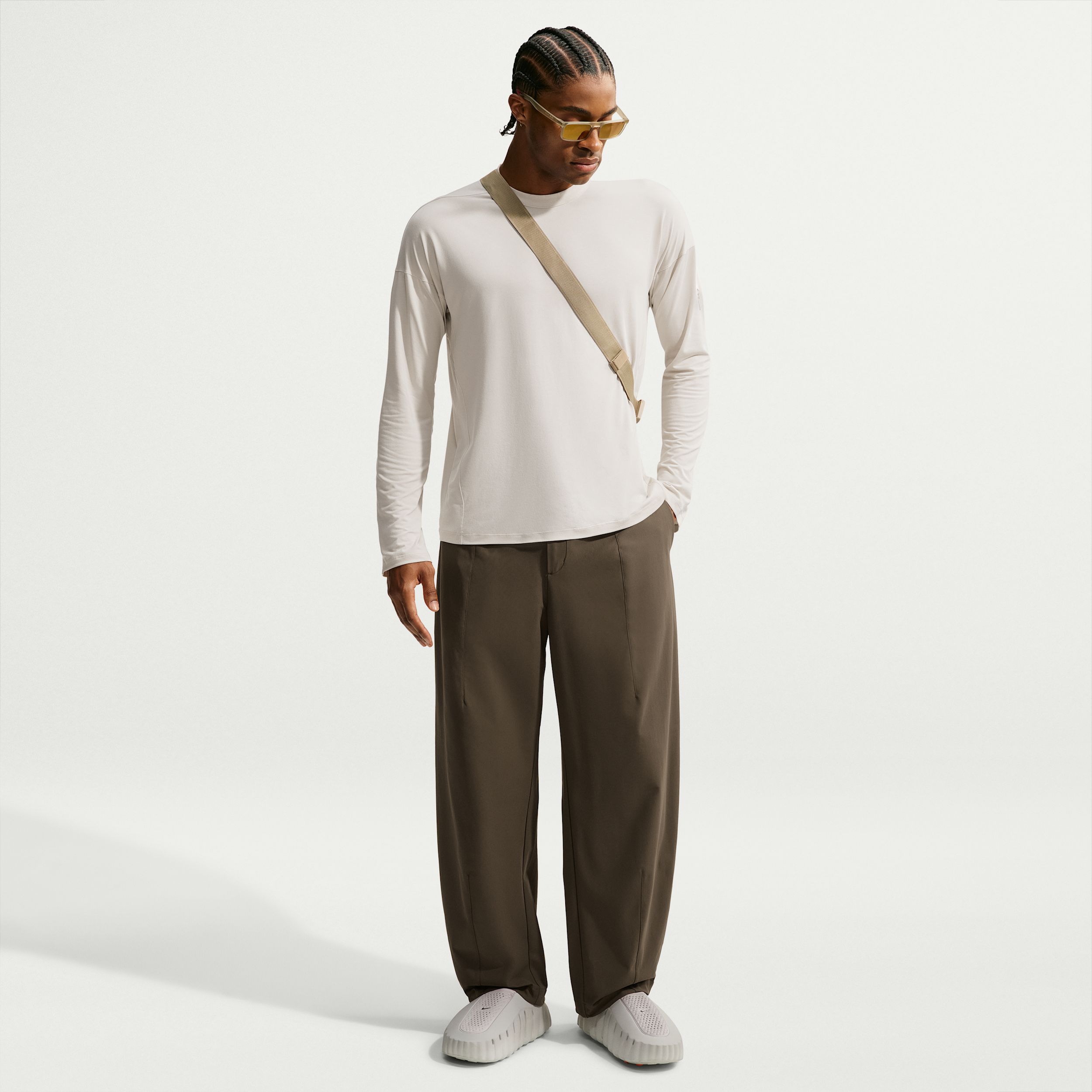 Nike Men's 24.7 PerfectStretch Dri-FIT UV Protection Barrel-Leg Pants in Brown | IM3631-212