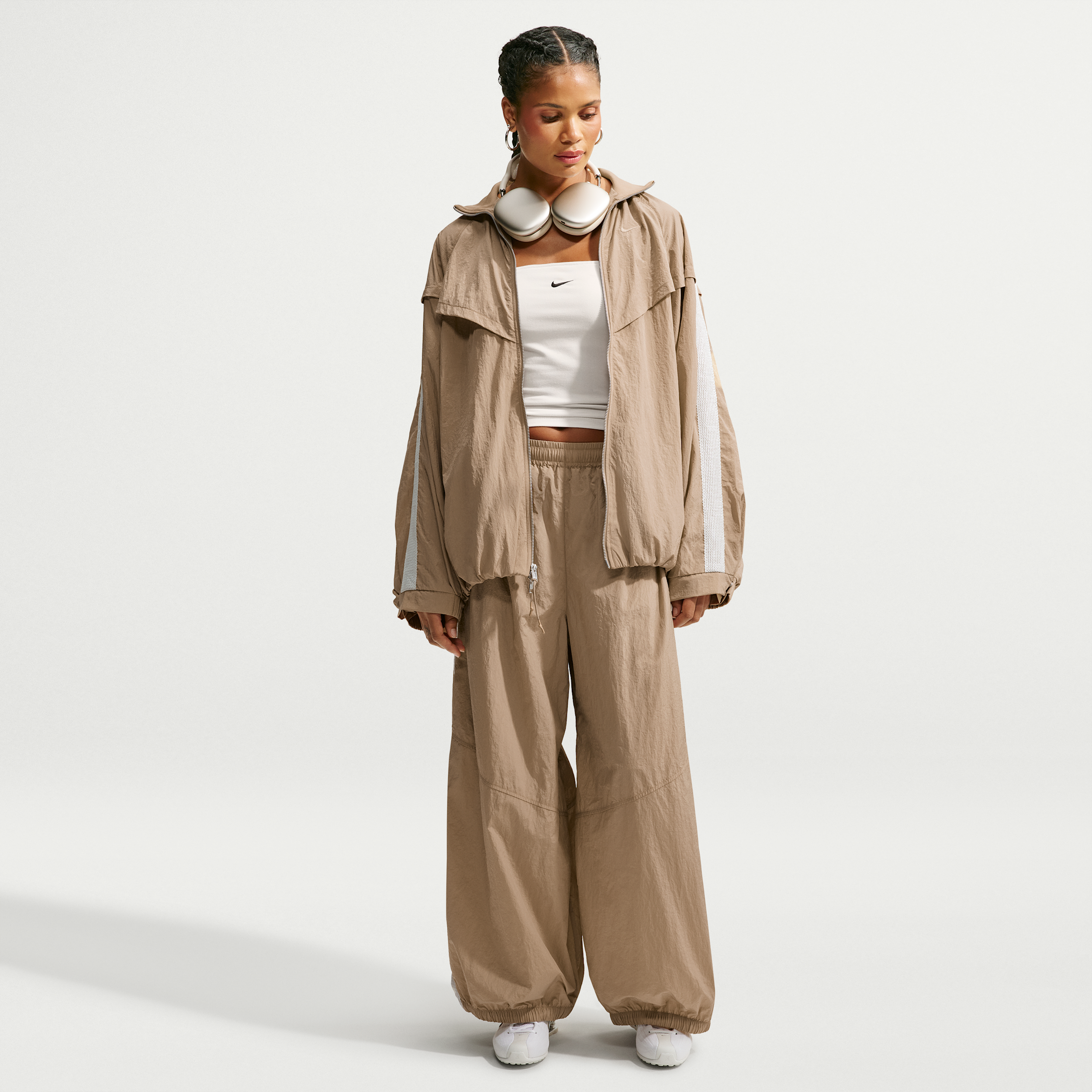 Women's Nike Sportswear Oversized High-Waisted Balloon Track Pants in Brown | IM8167-297