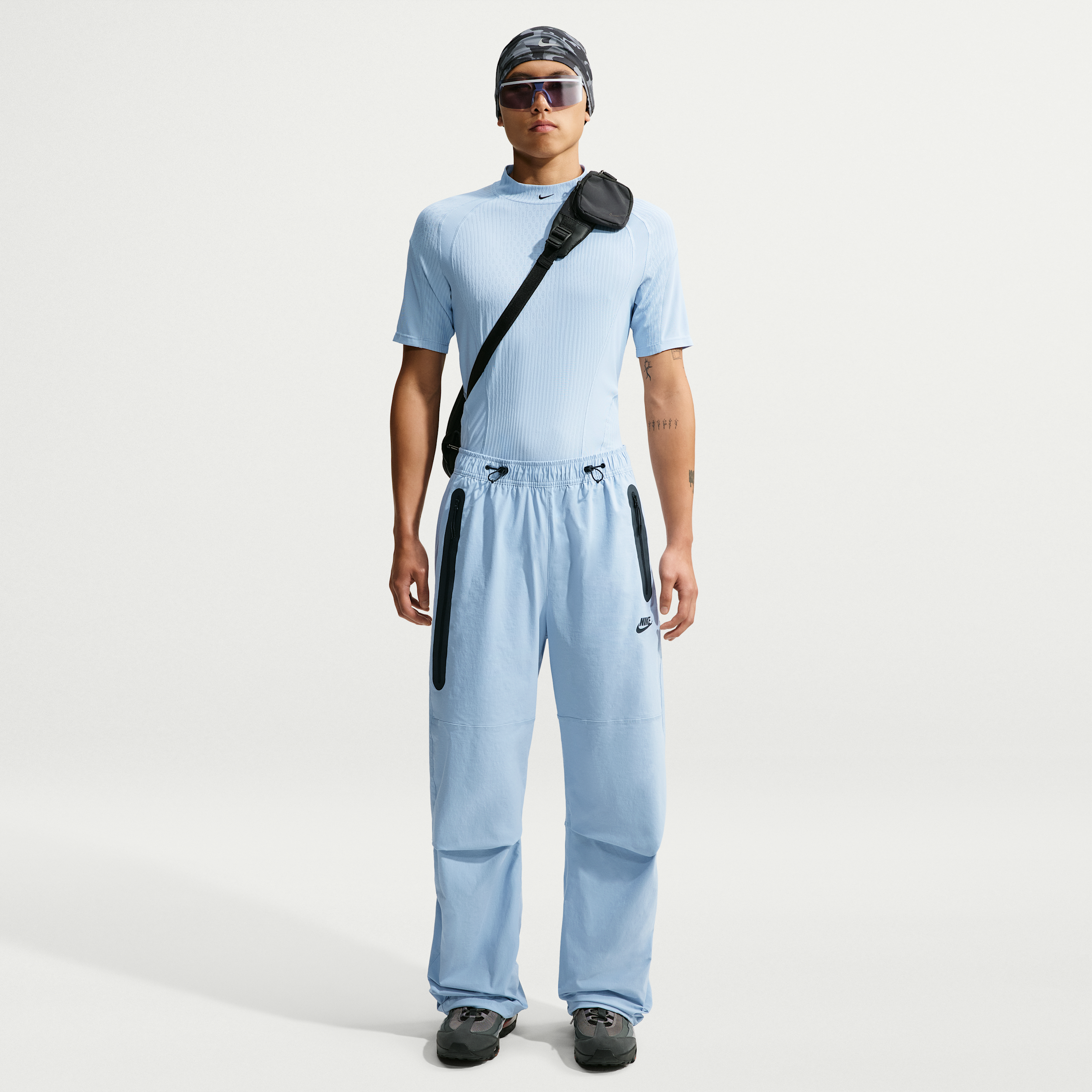Nike Men's Tech Dri-FIT Woven Pants in Blue | IU6966-440