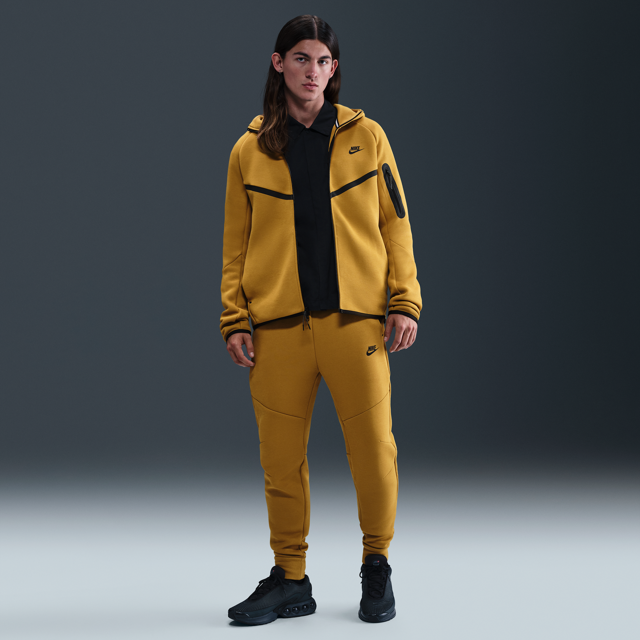 Nike Men's Sportswear Tech Fleece Winter Jogger Tracksuit Pants Elemental Gold/black In Brown