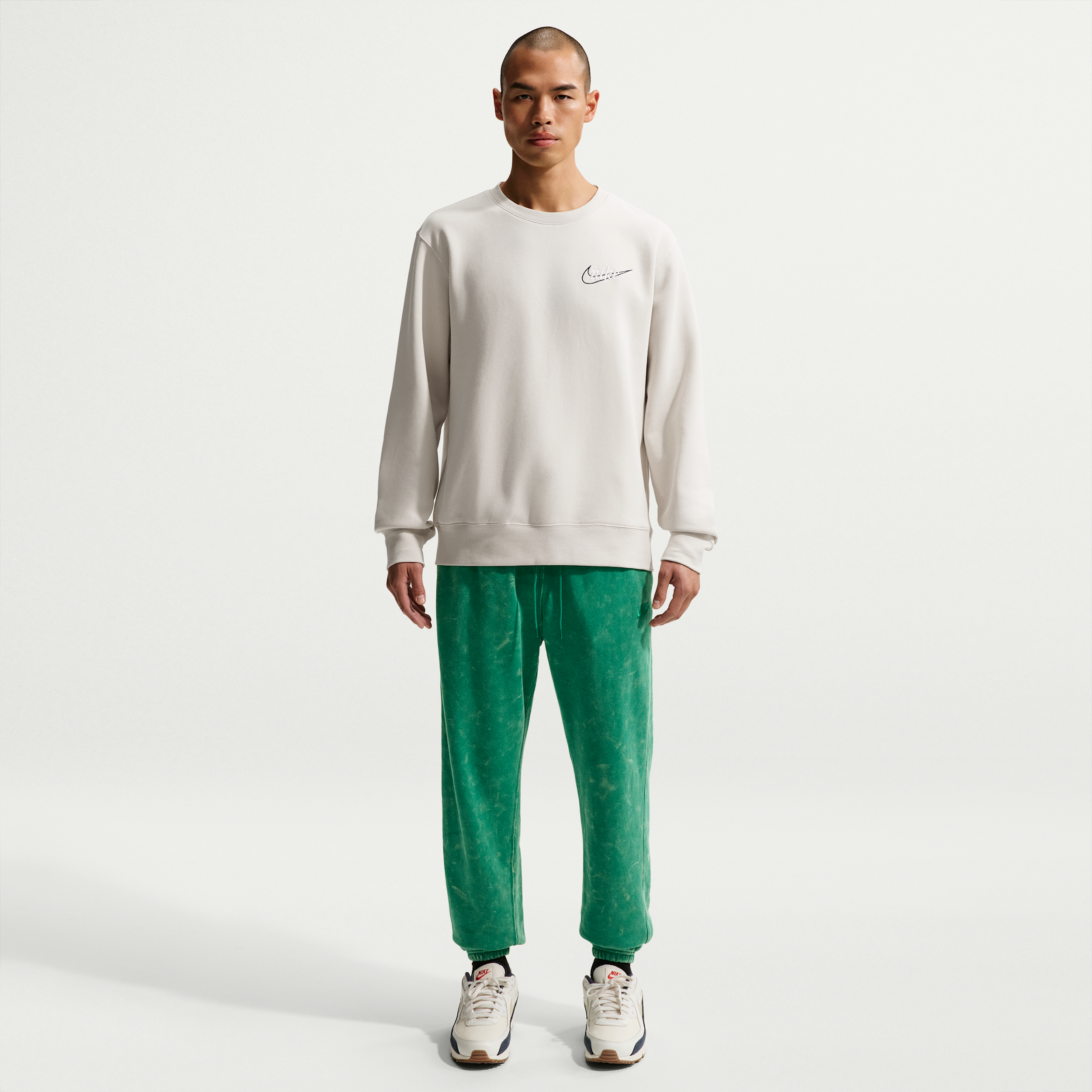 Men's Nike Sportswear Club Washed Cuffed Fleece Pants in Green | IQ1218-365