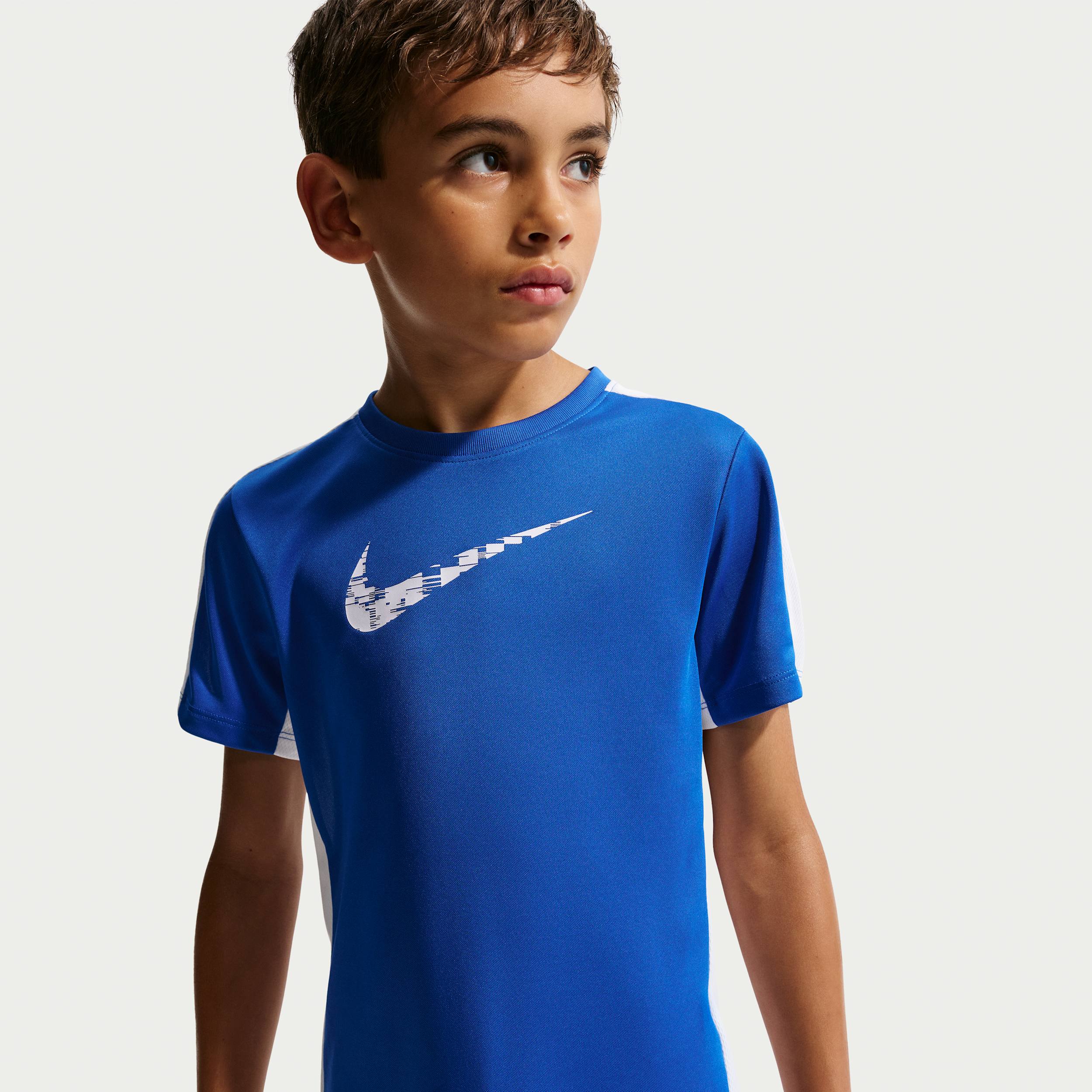 Nike Dri-Fit Trophy Big Kid Unisex Crew Neck Short Sleeve Regular Fit Graphic T-Shirt, Small, Blue