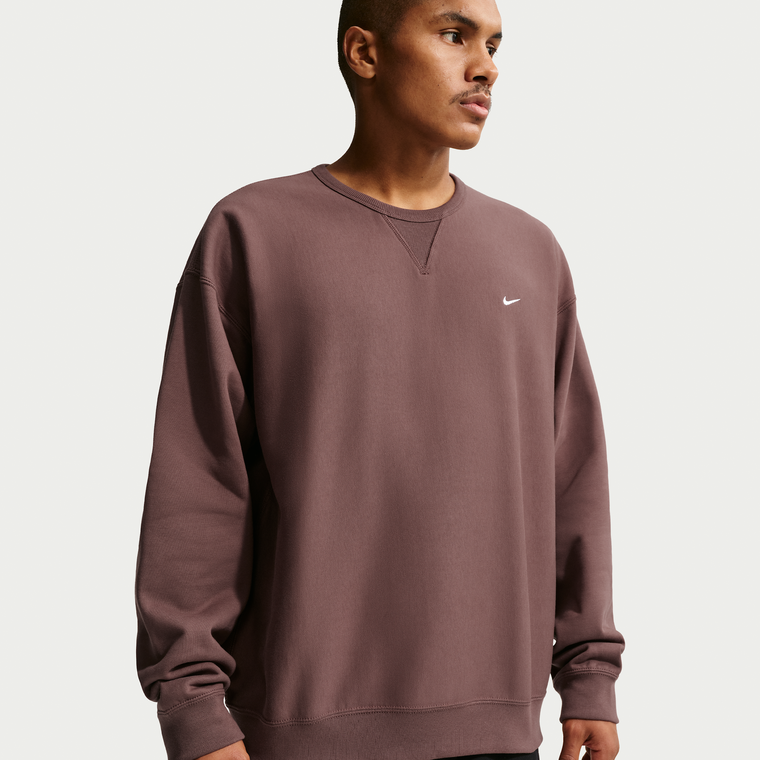 Nike Men's Solo Swoosh Fleece Crew in Purple | HV1086-502