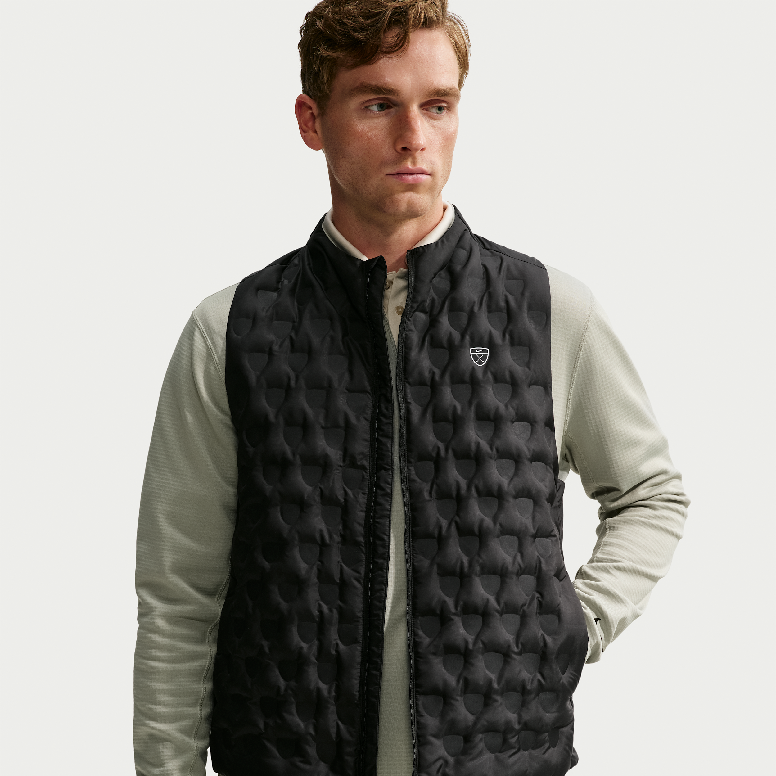 Nike Men's Therma-FIT ADV Repel Golf Vest in Black | IO2824-010