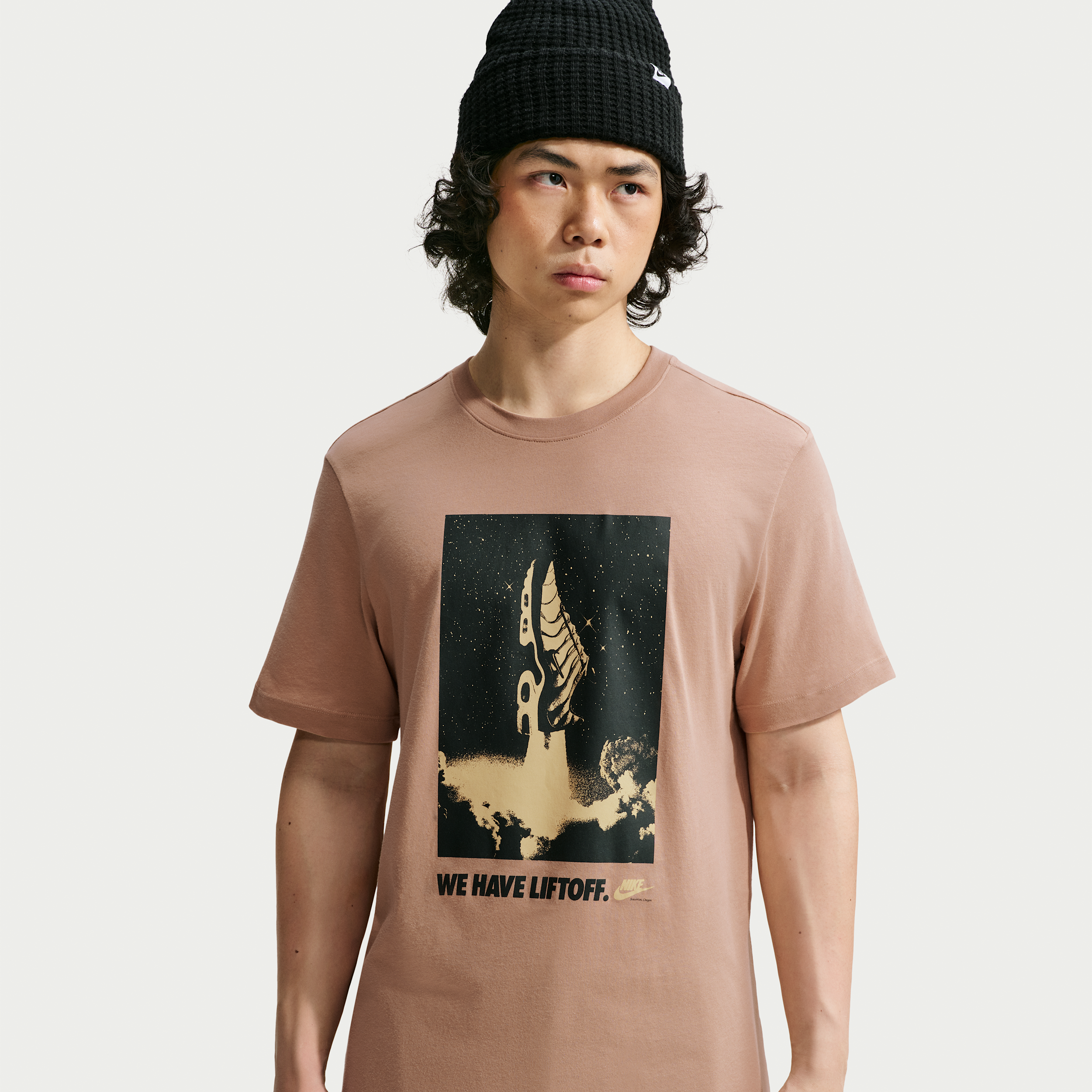 Men's Nike Sportswear T-Shirt in Brown | IM3718-200