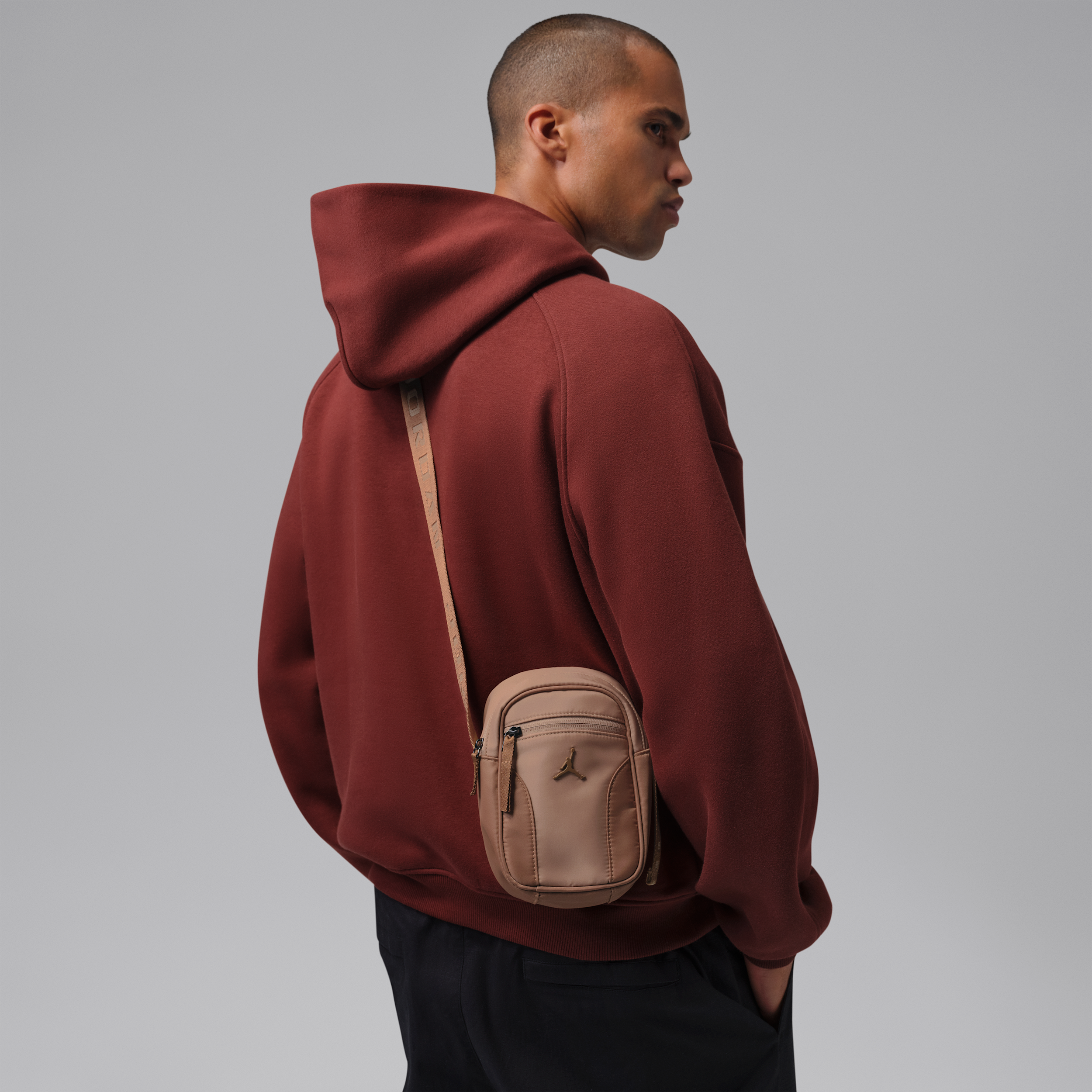 Men's Jordan Airborne II Festival Bag (1L) in Brown | MA9412-XA3