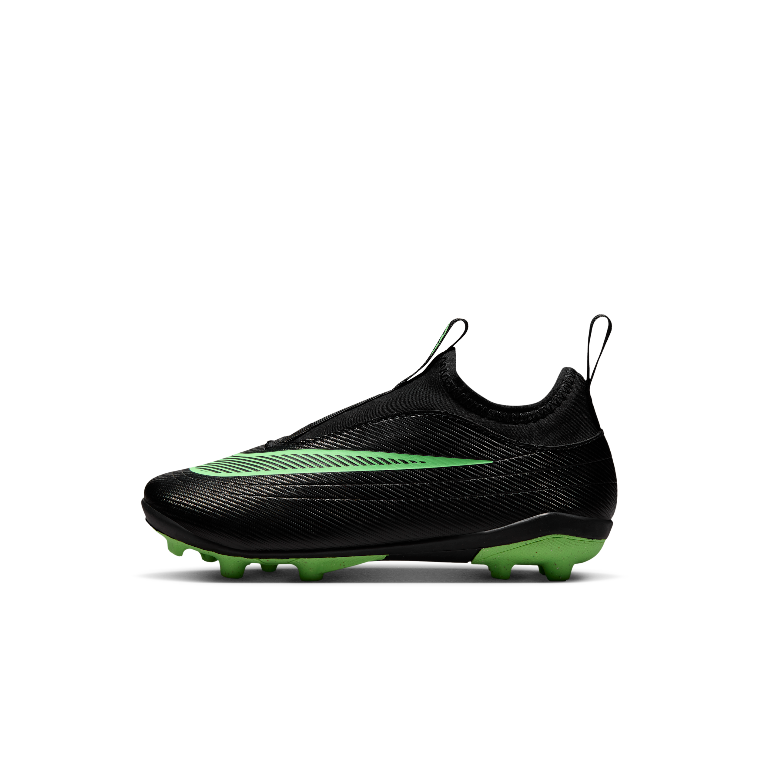 Nike Jr. Mercurial Vapor 17 Club Little Kids' Multi-Ground Low-Top Soccer Cleats in Black | IO1486-001
