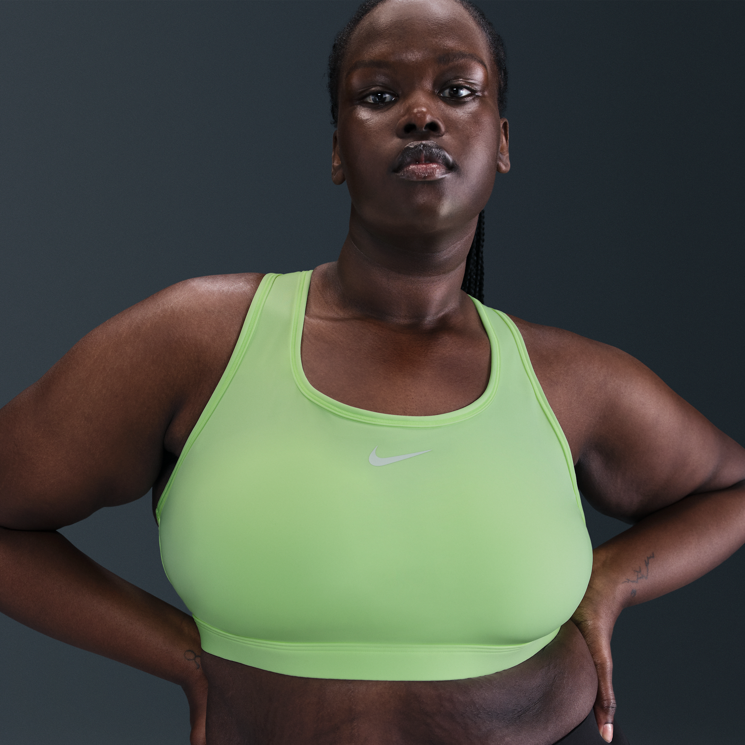 Nike Women's Swoosh Medium Support Padded Sports Bra (plus Size)