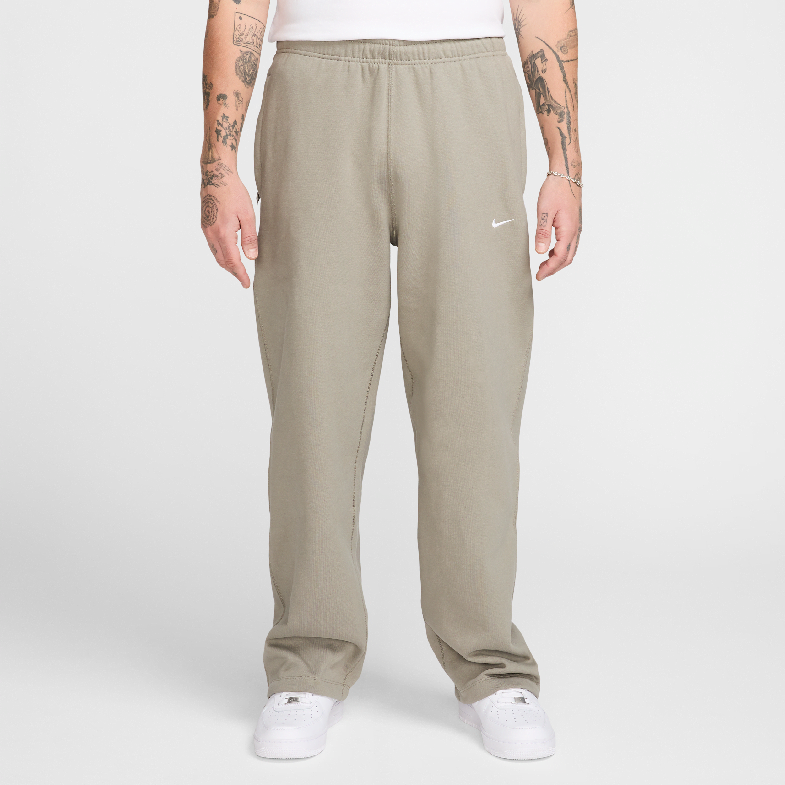Nike Solo Swoosh Fleece Sweatpants In Gray