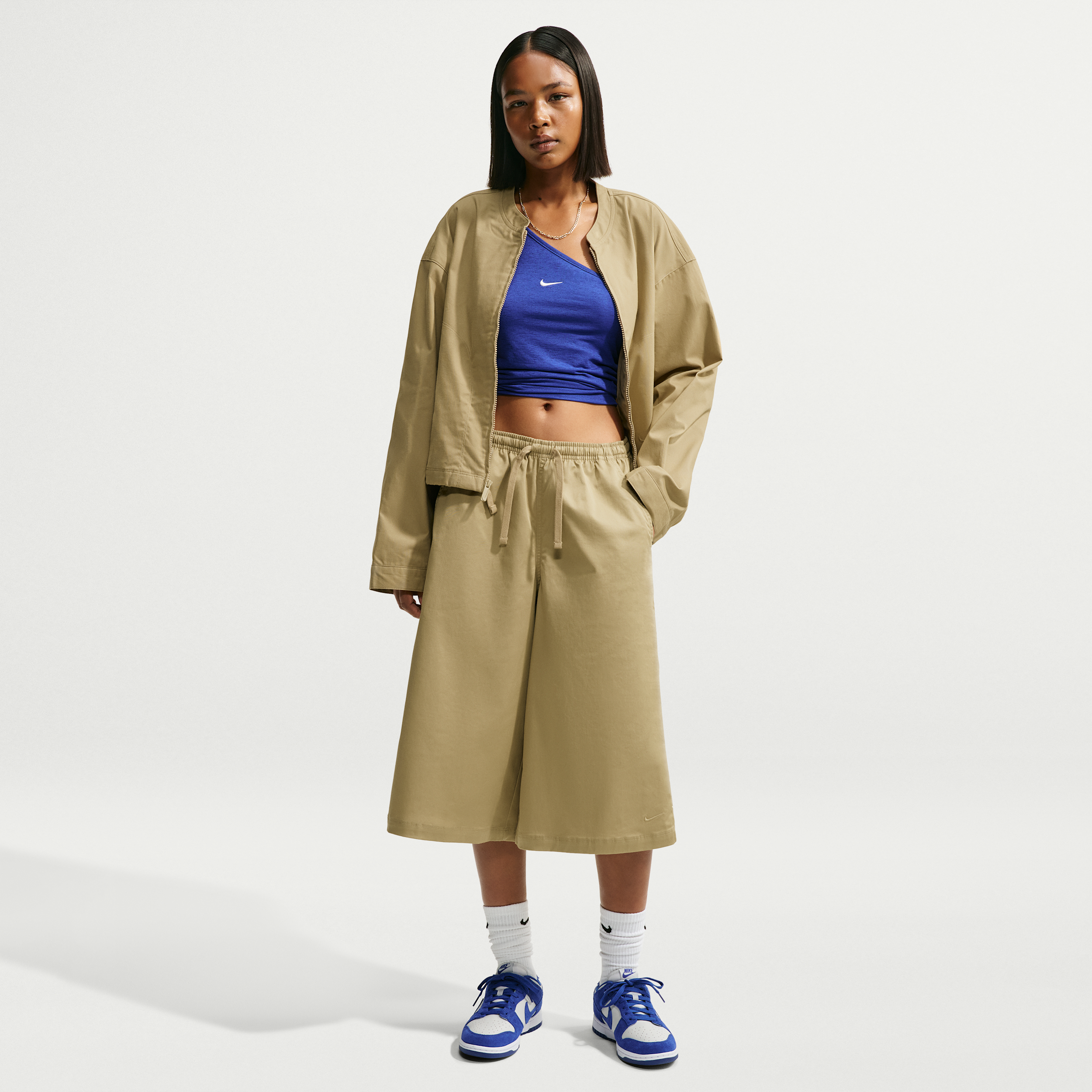 Women's Nike Sportswear Oversized Mid-Rise Parachute Shorts in Brown | IM8411-297
