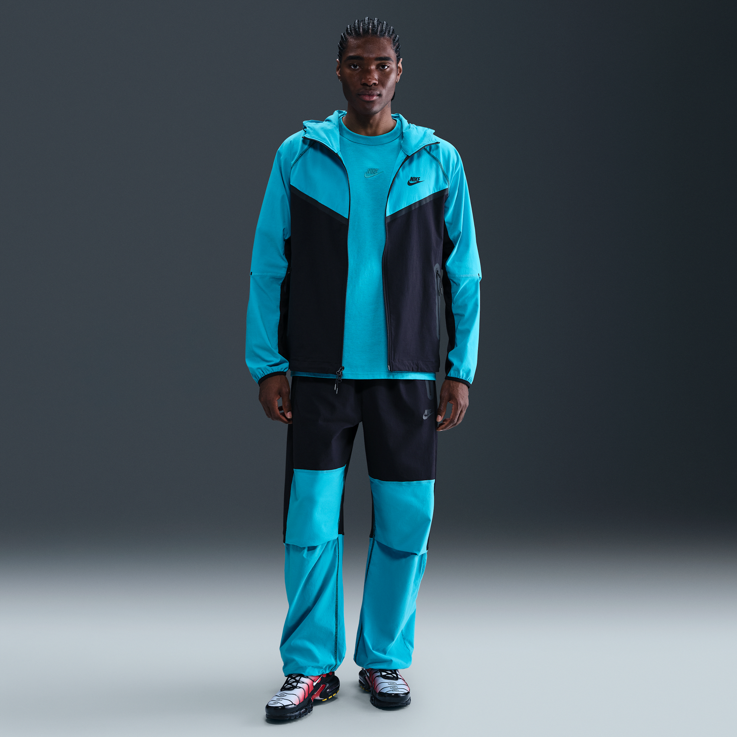 Nike Men's Tech Woven Oversized Pants In Green