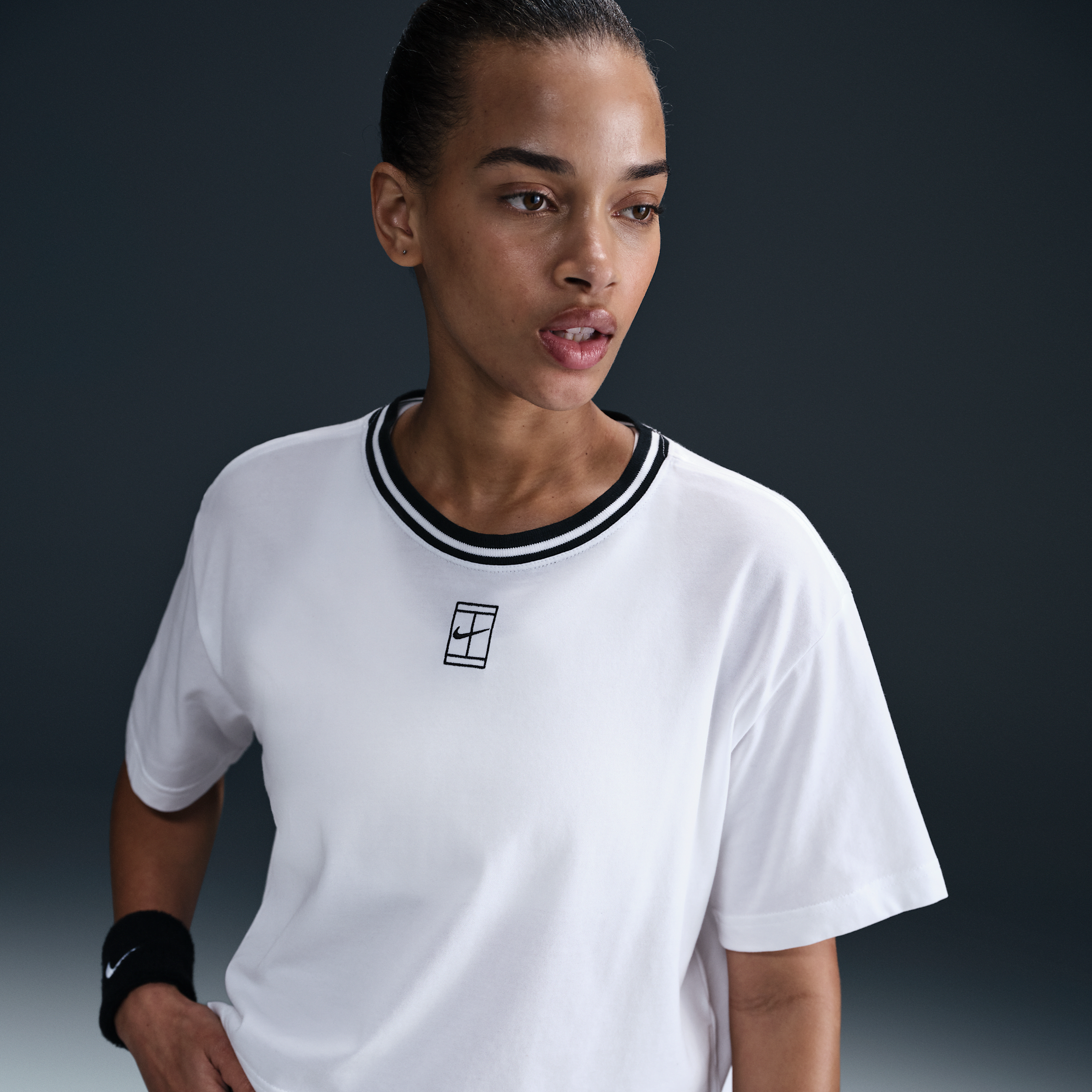 Nike Dri-fit Short Sleeve Cropped T-shirt In White