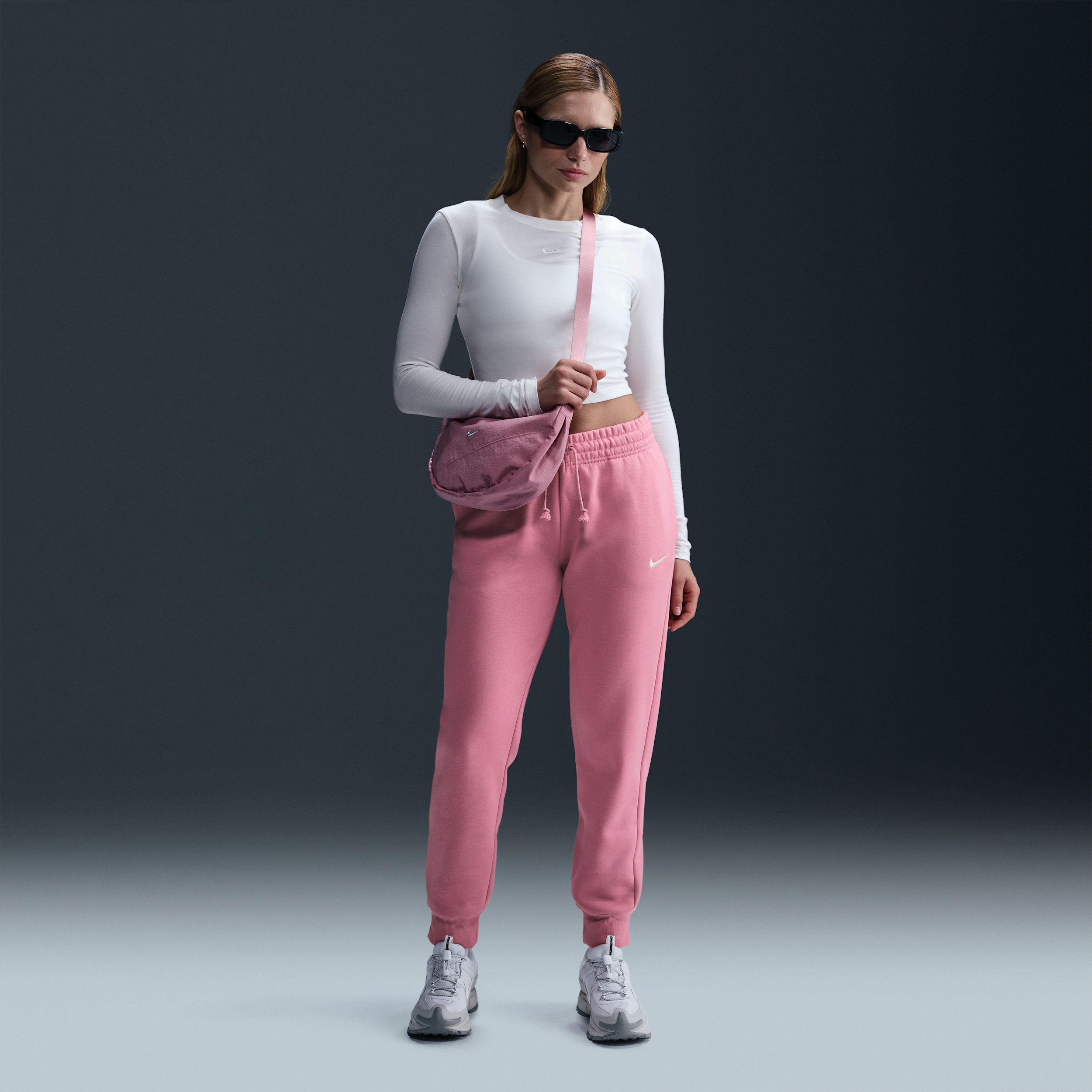 Nike Women's Sportswear Phoenix Fleece Mid-rise Sweatpants In Pink