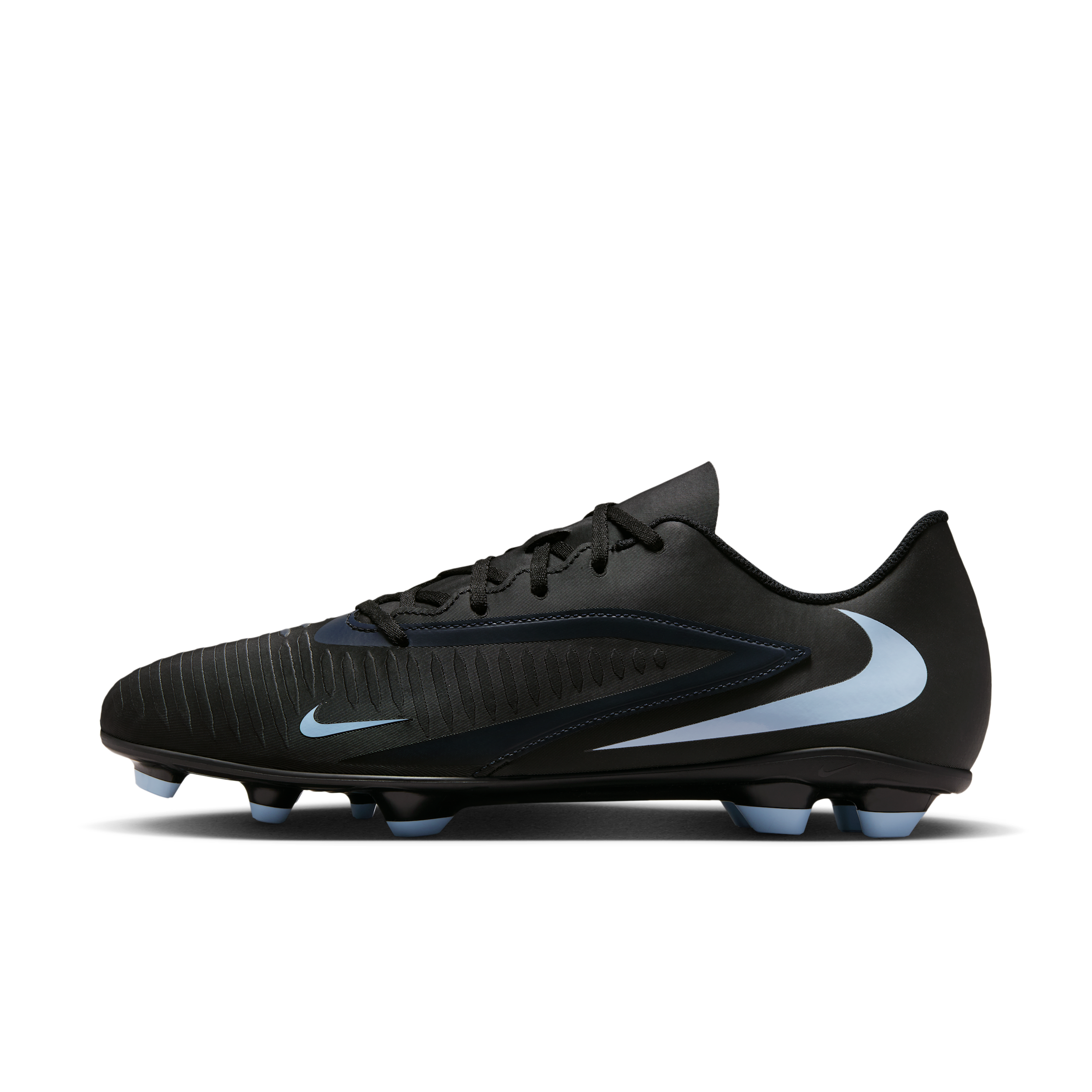 Nike Men's Phantom 6 Low Club Multi-Ground Soccer Cleats in Black | HM8933-003
