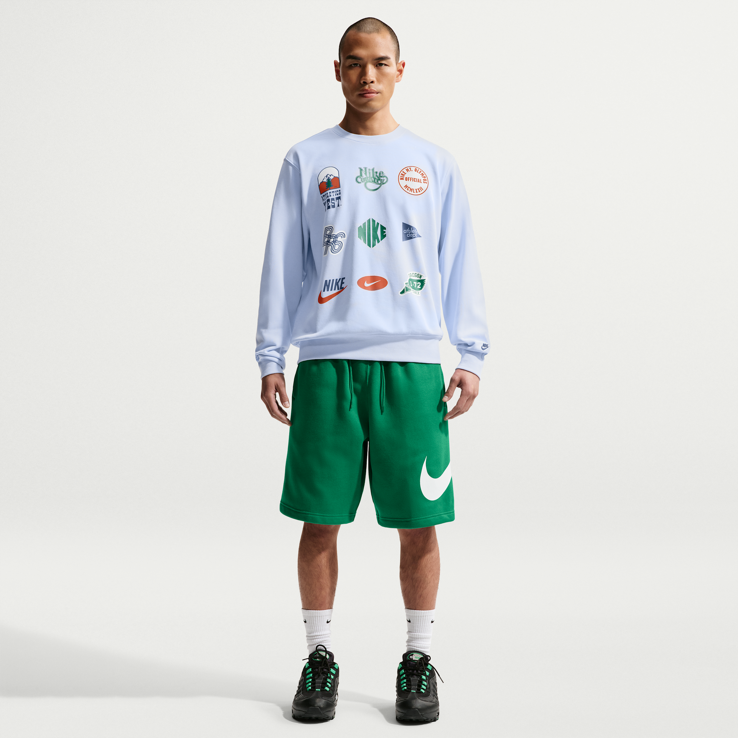 Nike Men's Club Fleece Swoosh Graphic Shorts in Malachite/Malachite/White Size: Large