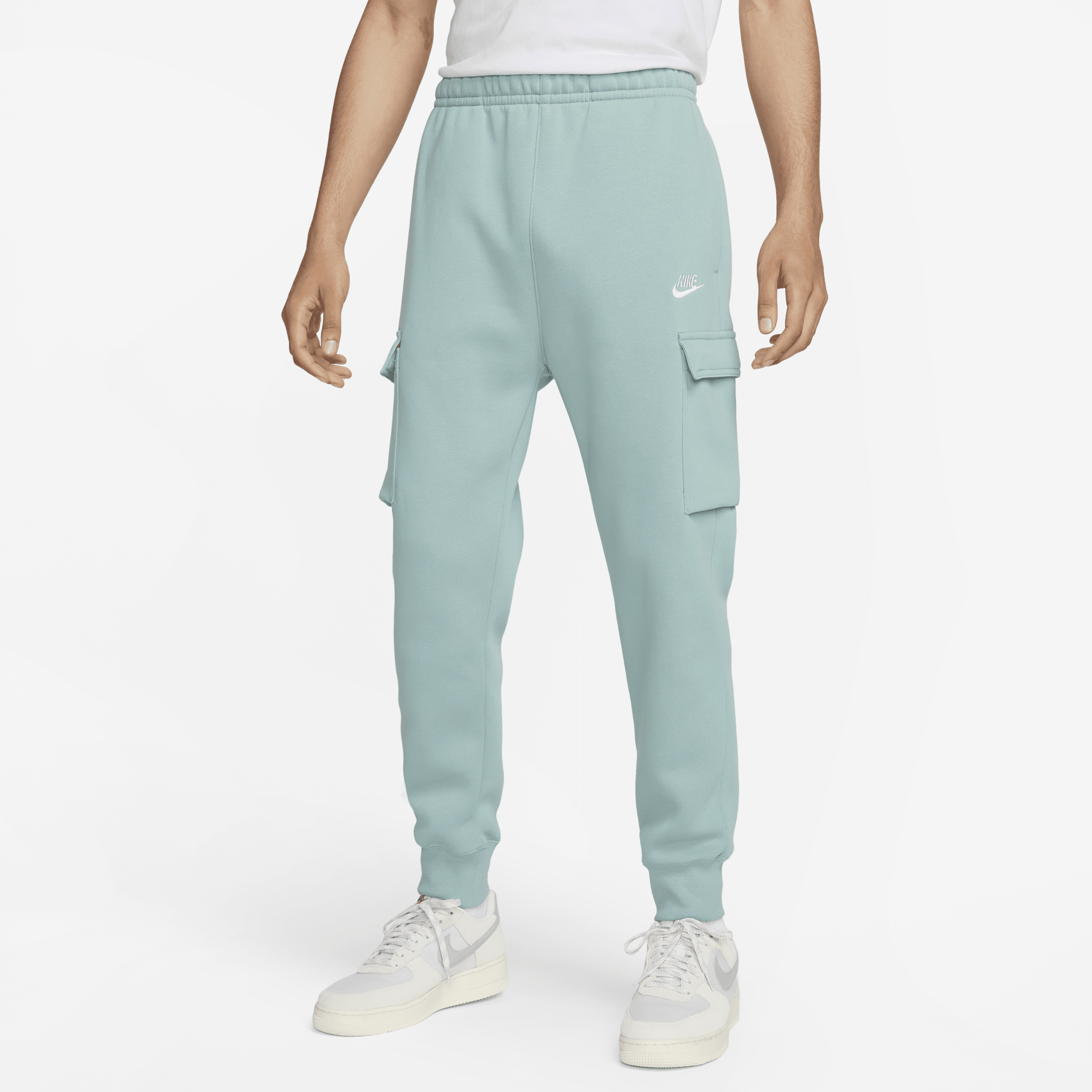 Nike Men's  Sportswear Club Fleece Cargo Pants In Green