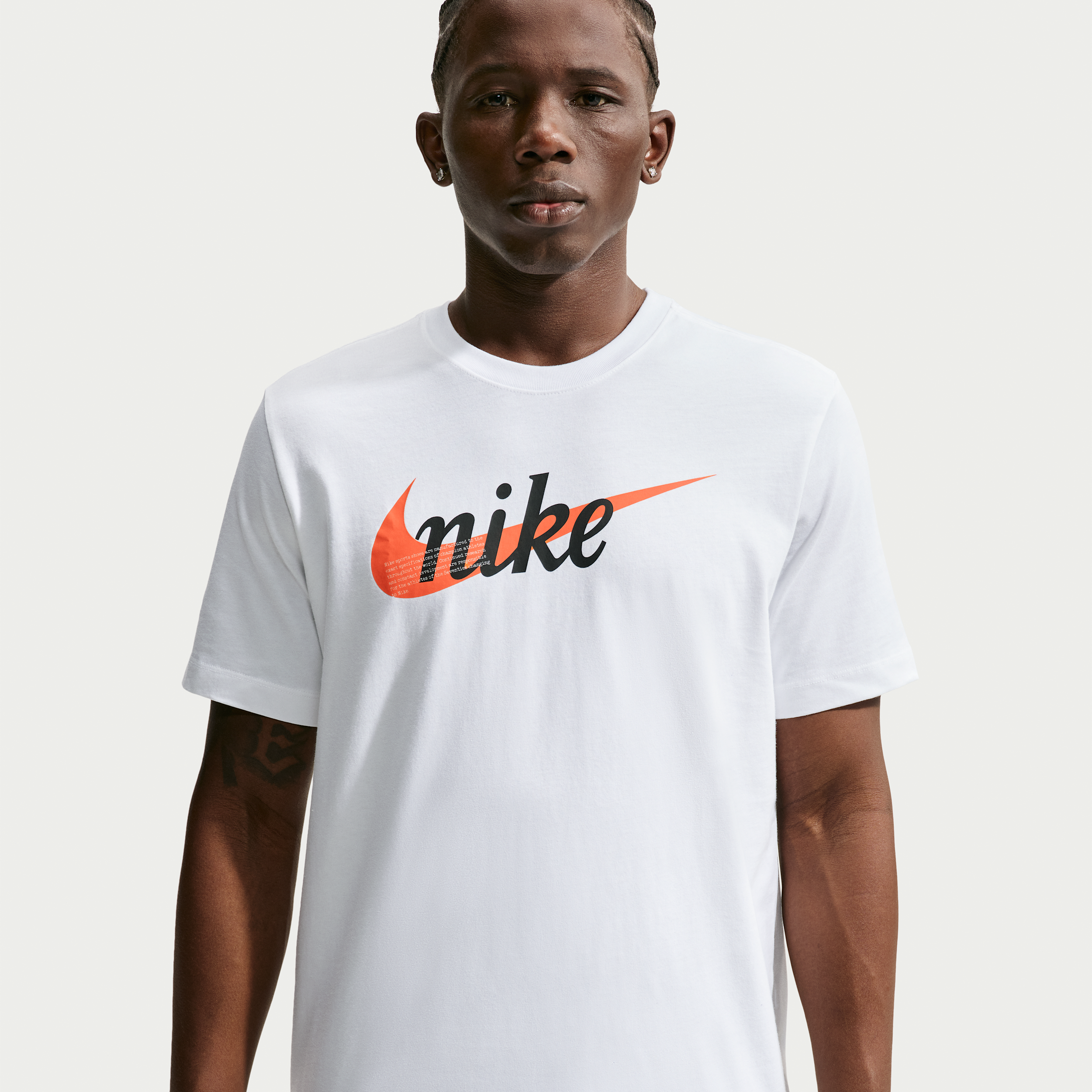 Men's Nike Sportswear T-Shirt in White | IM3745-100