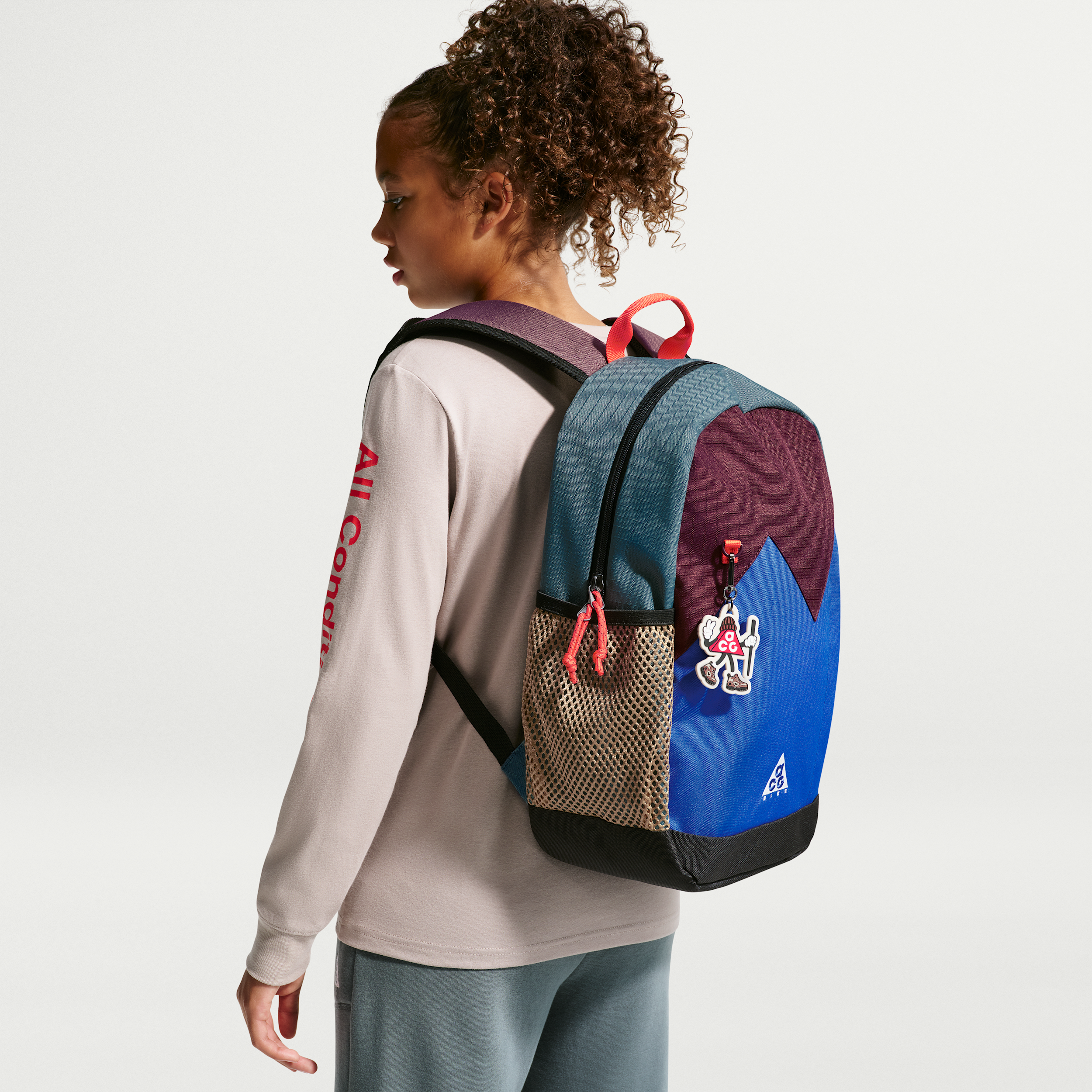 Nike ACG Big Kids' Daypack (18L) in Multicolor | 9AV000-F69