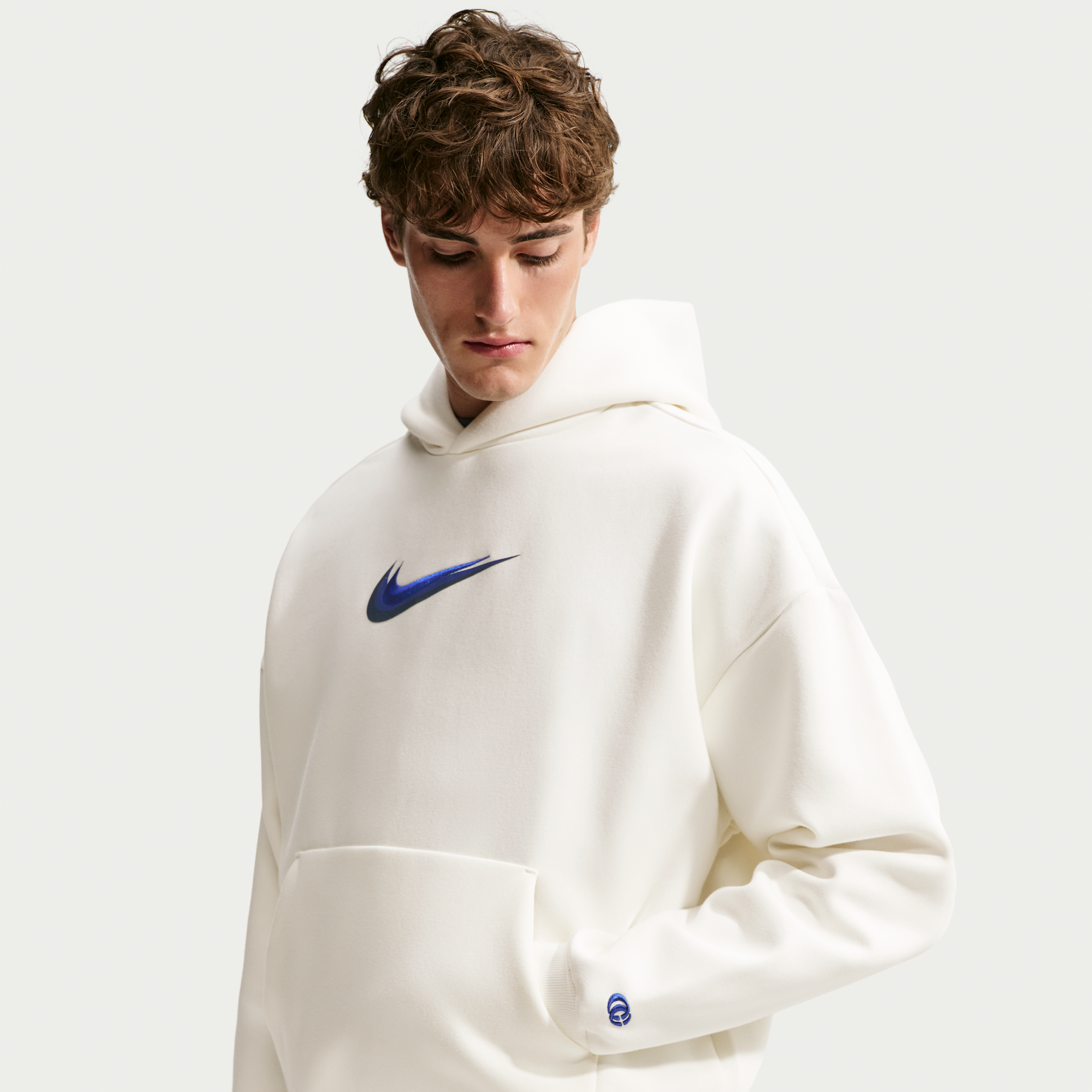 Nike Men's Caitlin Clark Therma-FIT Brushed Pullover Basketball Hoodie in White | JA1568-133