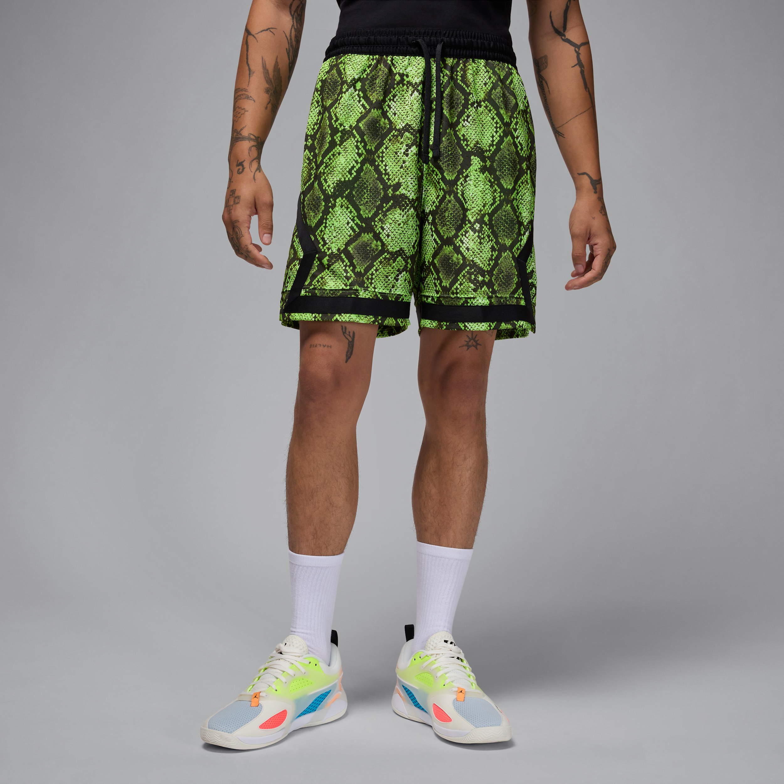 JORDAN MEN'S  SPORT DRI-FIT MESH DIAMOND SHORTS 1015648897