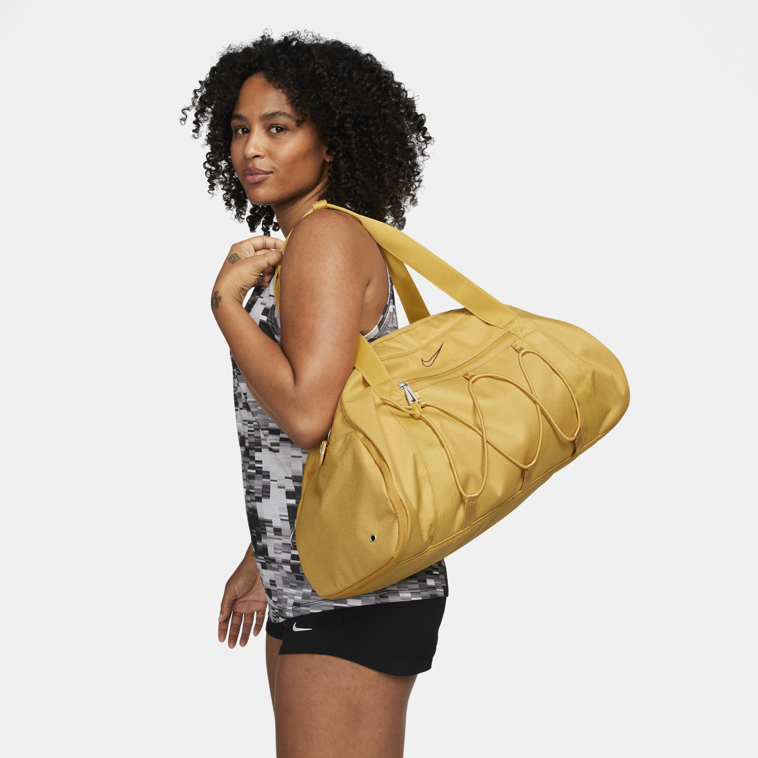 Nike Women's One Club Training Duffel Bag (24l) In Brown