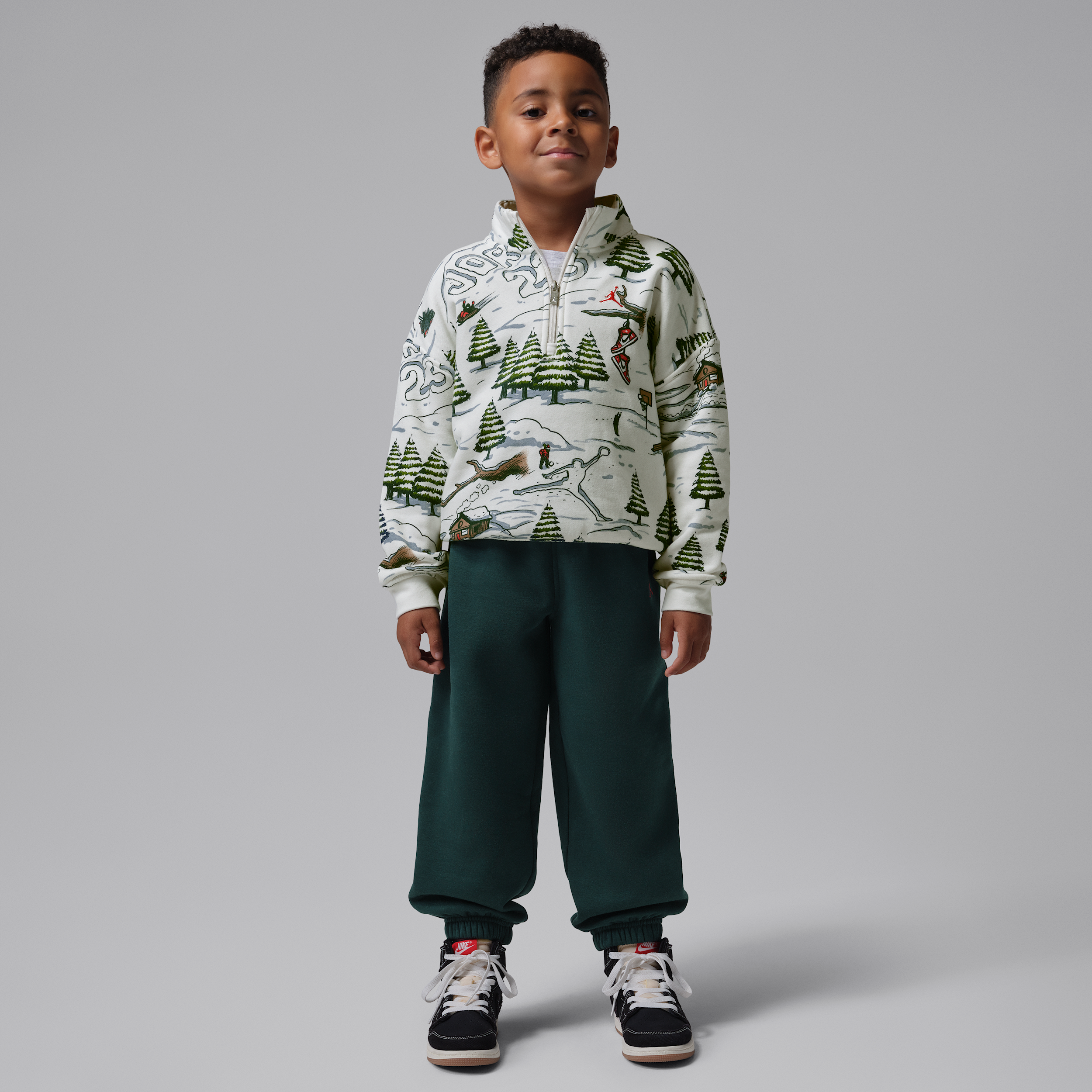 Jordan Little Kids' Holiday Printed Half-Zip and Pants Set in Green | 85G704-E8X
