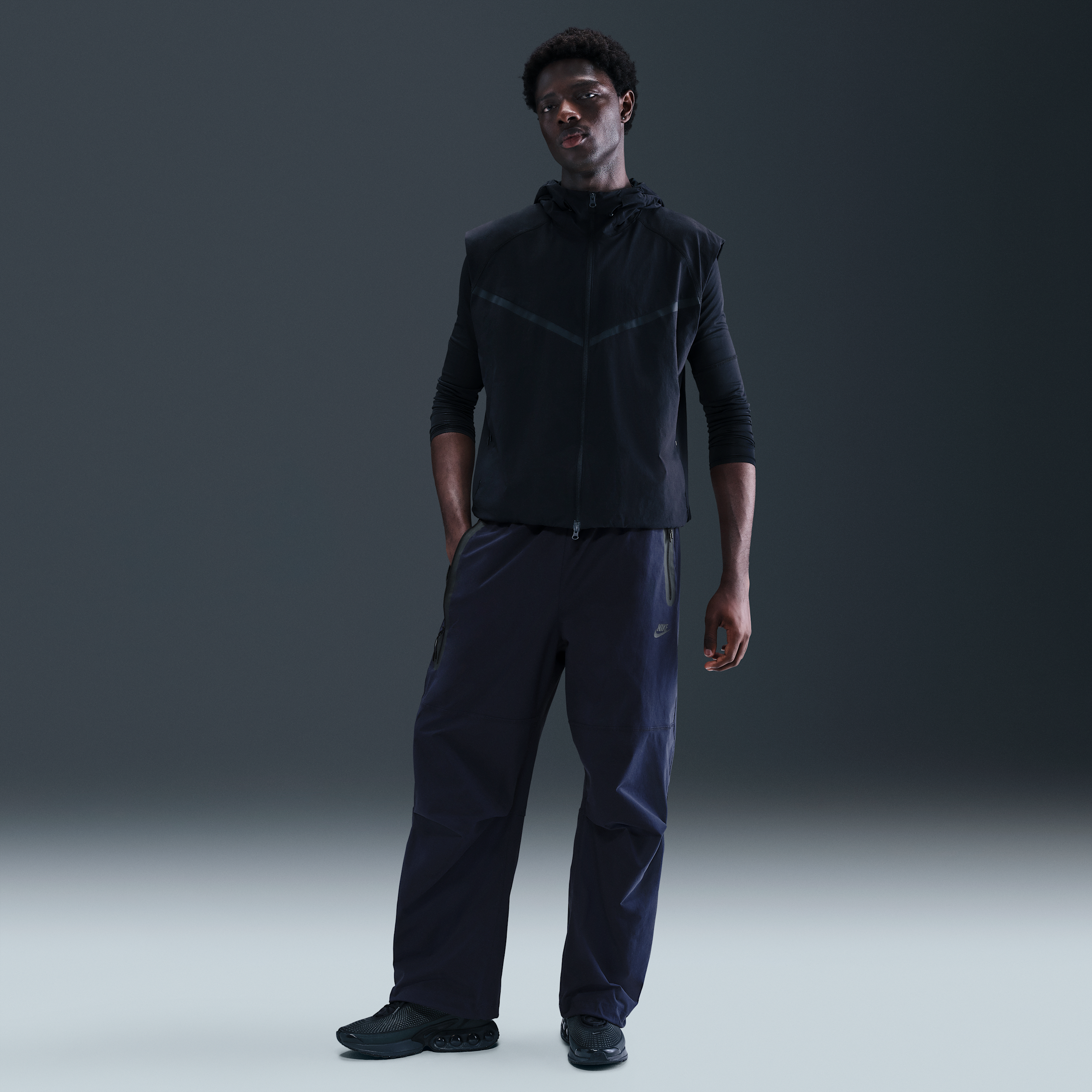 Nike Men's Tech Woven Oversized Pants In Blue